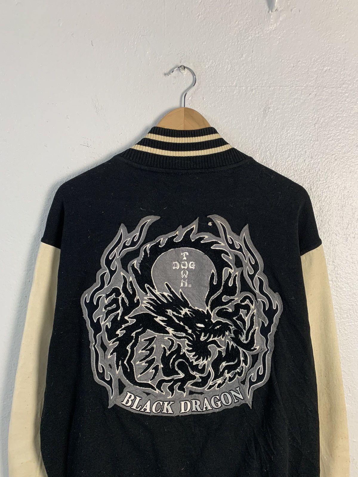 Dogtown Dog Town Black Dragon Big Embroidery Logo Varsity Jacket Size US XL / EU 56 / 4 - 13 Thumbnail
