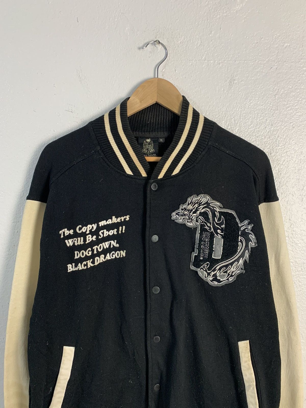 Dogtown Dog Town Black Dragon Big Embroidery Logo Varsity Jacket Size US XL / EU 56 / 4 - 4 Thumbnail