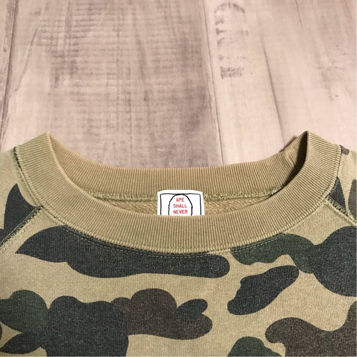 Bape × Swarovski BAPE Swarovski BAPE logo short sleeve sweatshirt 1st camo Size US S / EU 44-46 / 1 - 3 Thumbnail