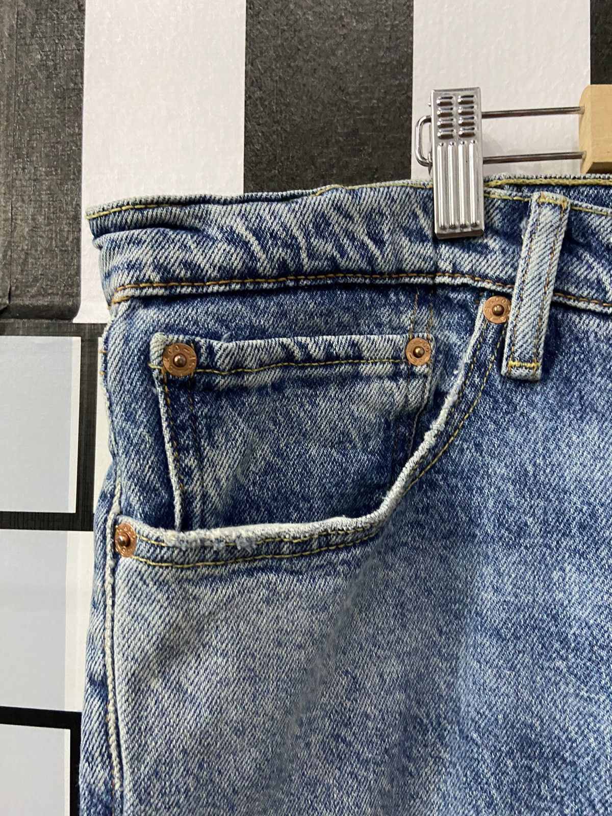 Levi's × Vintage Vintage Levi’s 511 Distressed Blue Wash Denim Pants 42X30 Size US 42 / EU 58 - 11 Thumbnail
