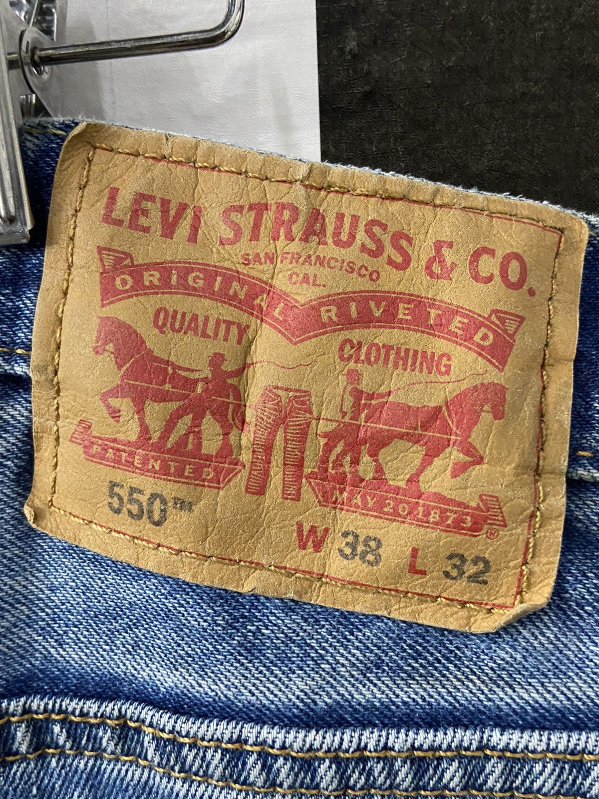 Levi's × Vintage Vintage Levi’s 550 Dirty Light Blue Wash Denim Pants Size US 38 / EU 54 - 17 Thumbnail