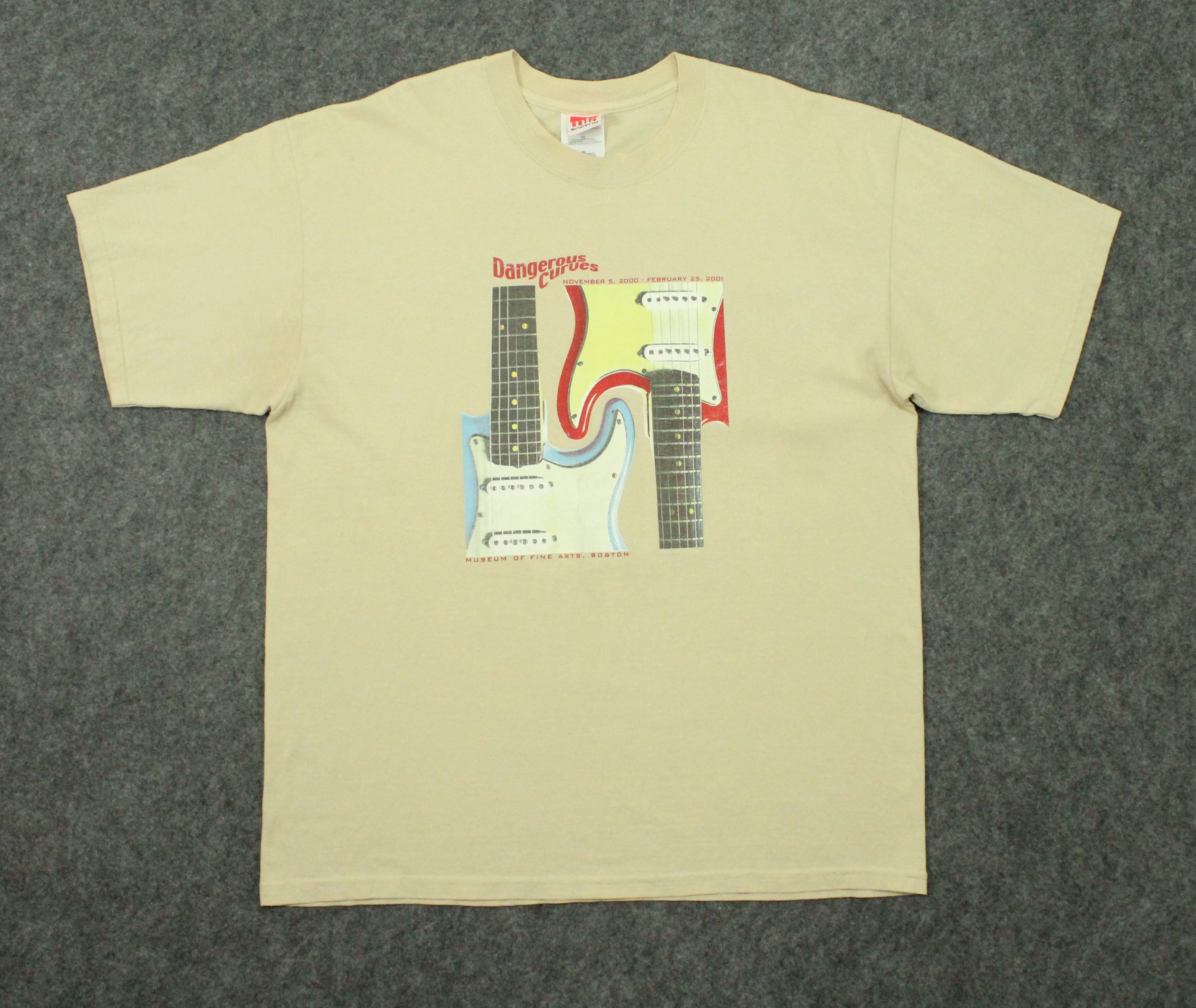 Vintage Vintage DANGEROUS CURVES T Shirt Museum of Fine Arts Size US XL / EU 56 / 4 - 7 Thumbnail