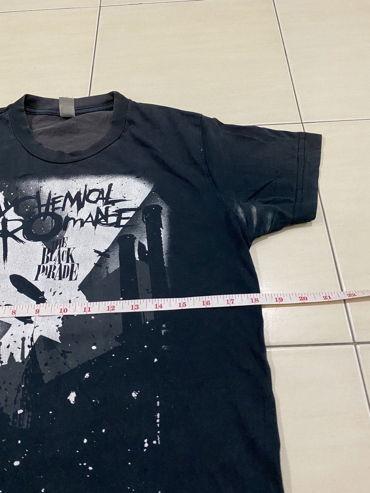 Band Tees My Chemical Romance The Black Parade Album T shirt Size US M / EU 48-50 / 2 - 9 Thumbnail