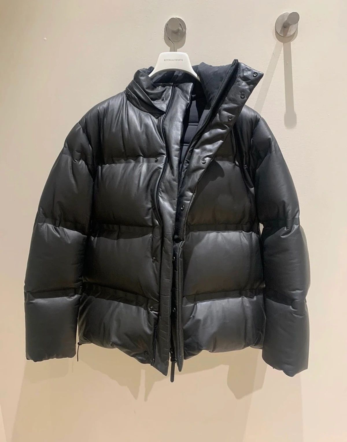 Bottega Veneta Leather Puffer Size US M / EU 48-50 / 2 - 7 Thumbnail