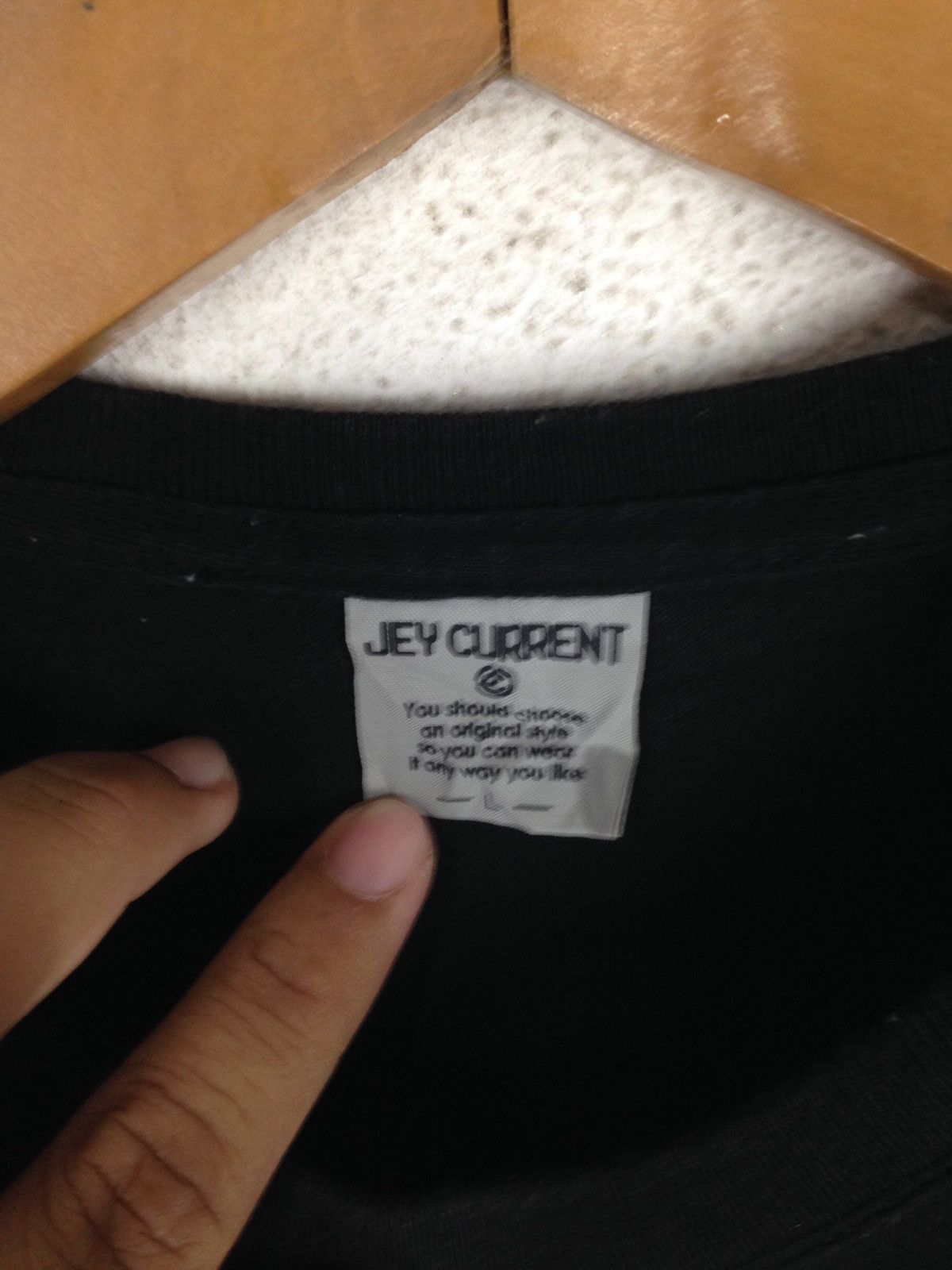 Designer × Japanese Brand jey current japnese brand t shirts Size US L / EU 52-54 / 3 - 6 Thumbnail