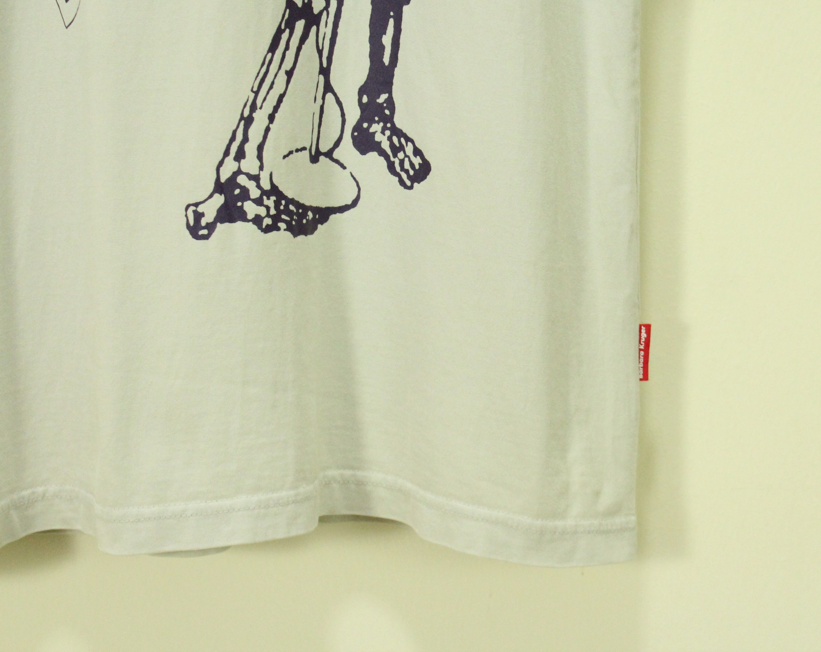 Band Tees × Barbara Kruger × Uniqlo BARBARA KRUGER T Shirt Who Laughs Last? RATM Size US L / EU 52-54 / 3 - 3 Thumbnail