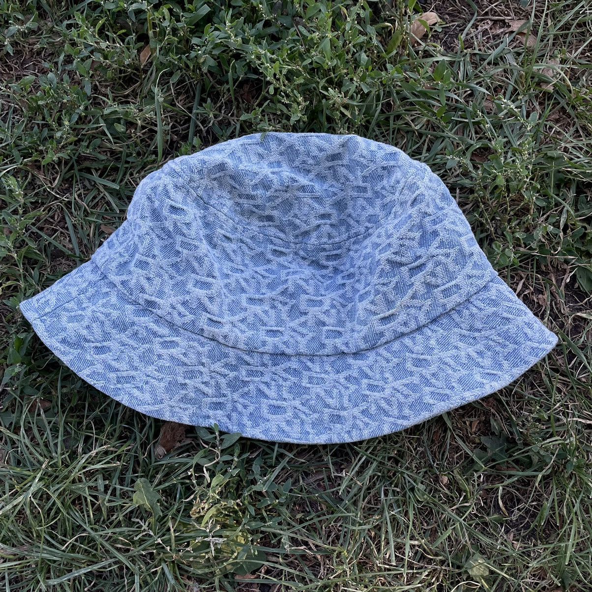 Vintage Vintage Y2K Washed Denim Bucket Hat All Over Print Rave OS Size ONE SIZE - 1 Thumbnail