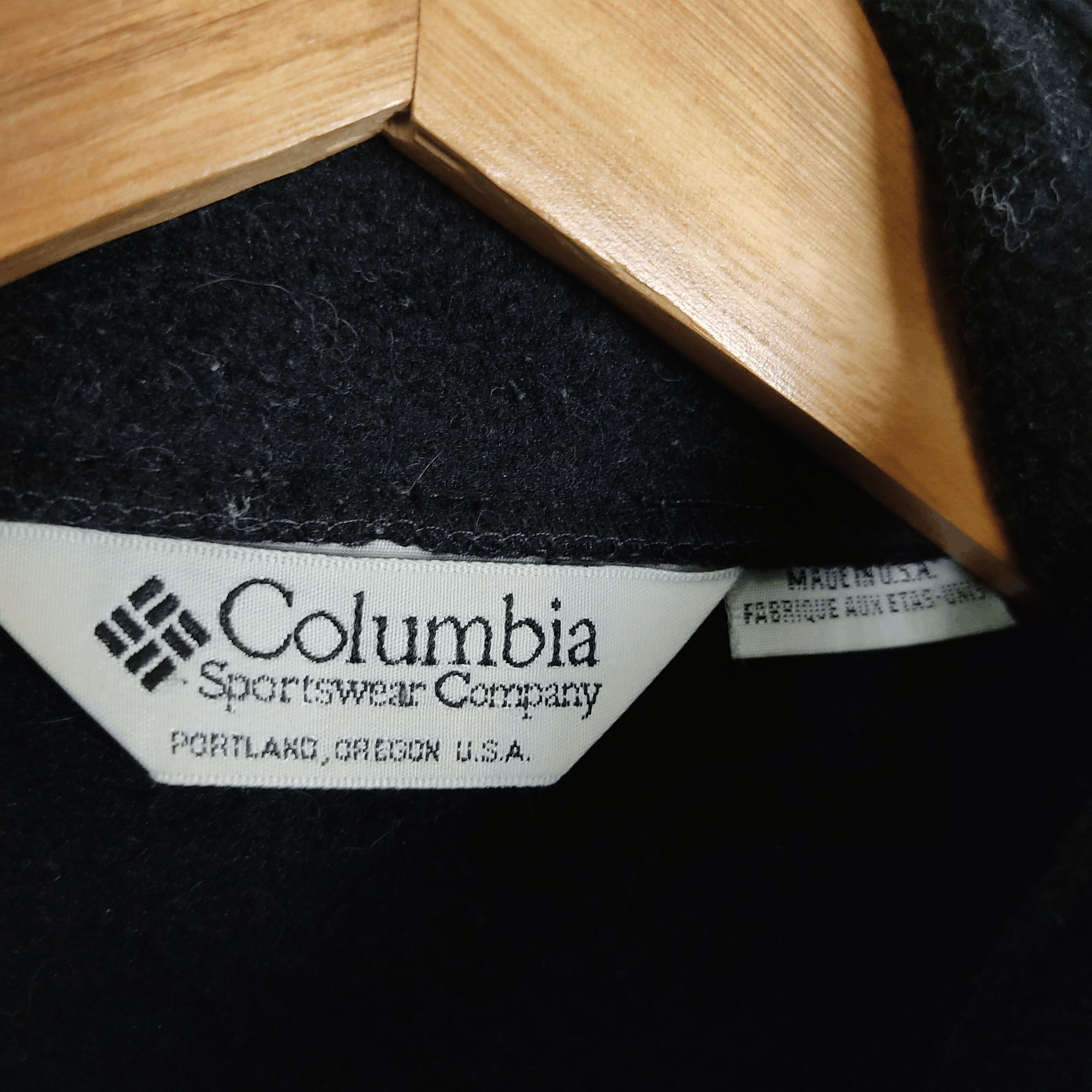 Columbia COLUMBIA Sportwear Company Black Sweater MADE IN USA Size US L / EU 52-54 / 3 - 10 Thumbnail