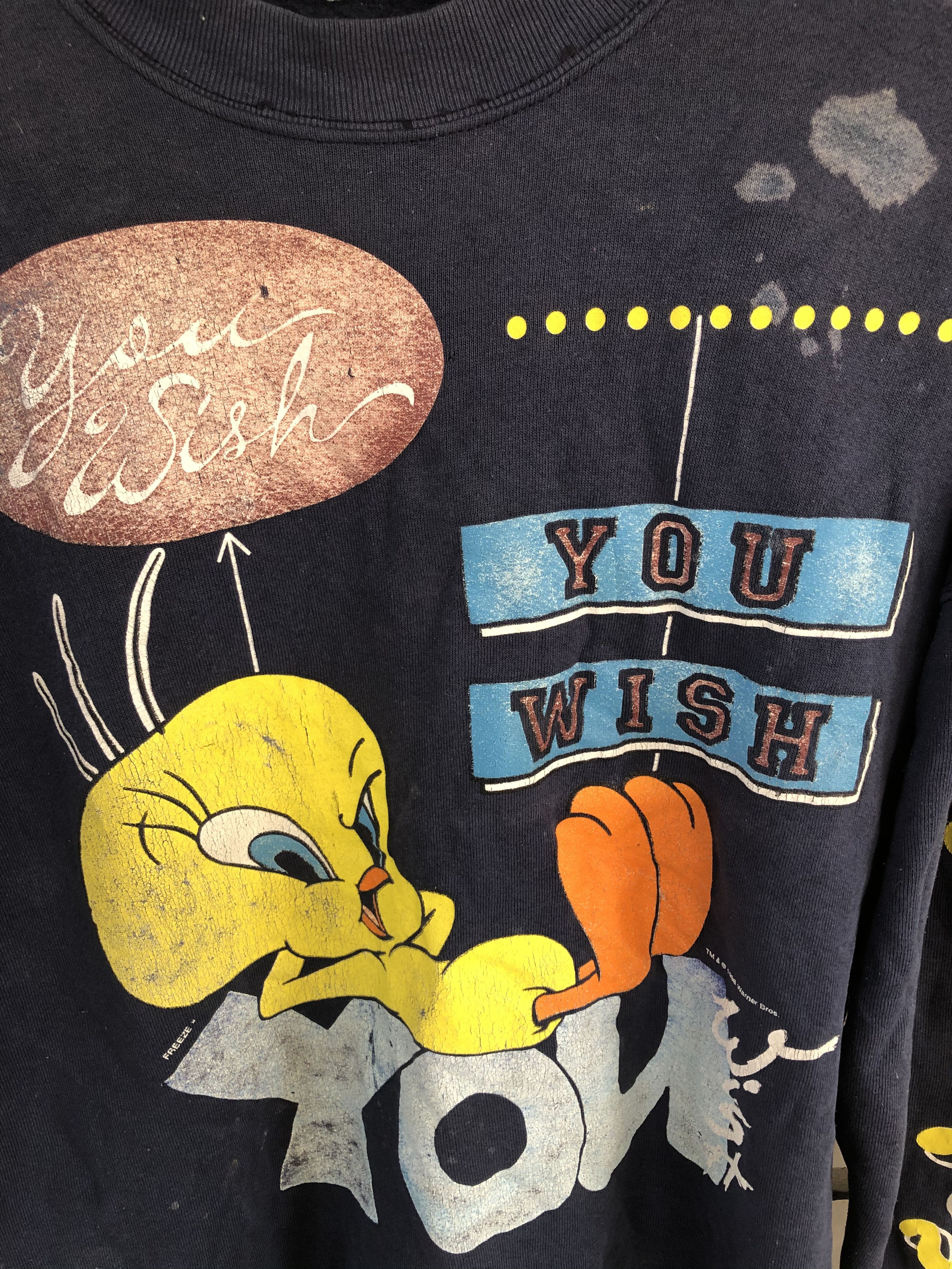 Vintage VINTAGE 1996 WARNER BROS TWEETY DISTRESSED SWEATSHIRT Size US M / EU 48-50 / 2 - 4 Thumbnail