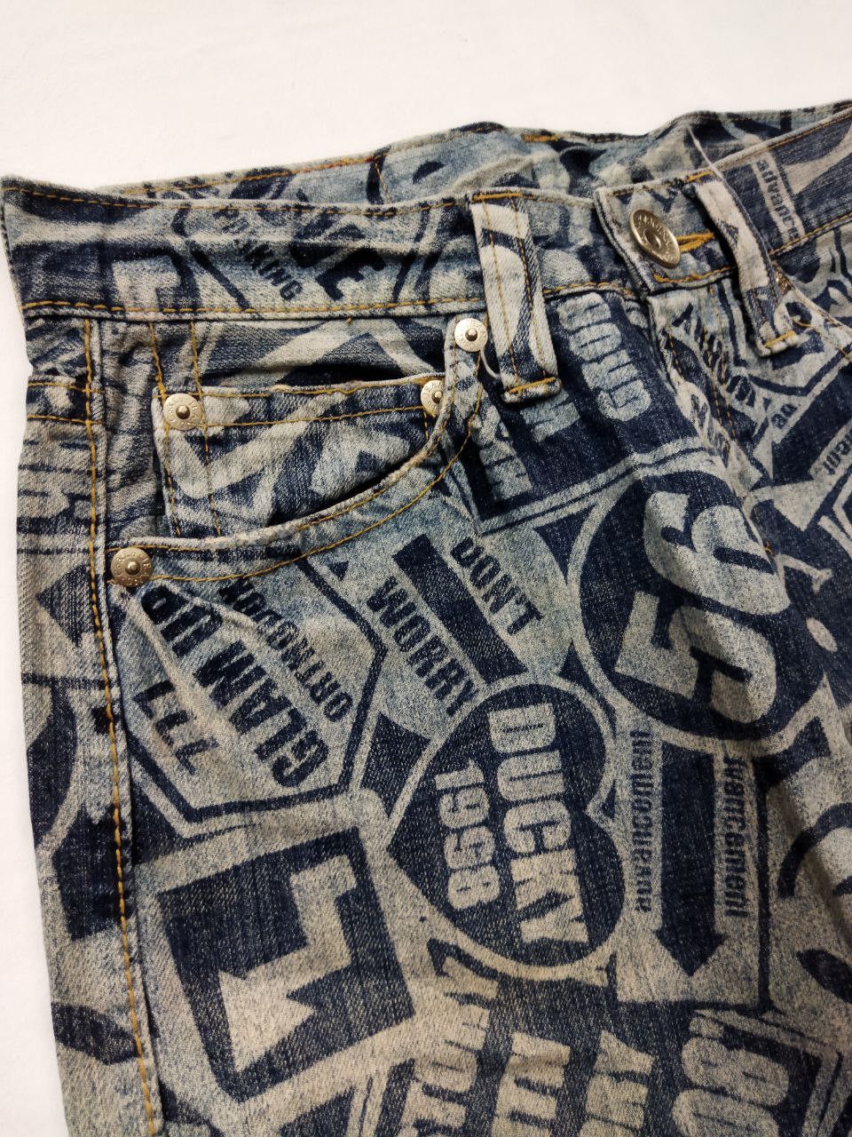 Japanese Brand Japanese Co & Lu Full Print Hysteric Style Jeans Size US 31 - 8 Thumbnail