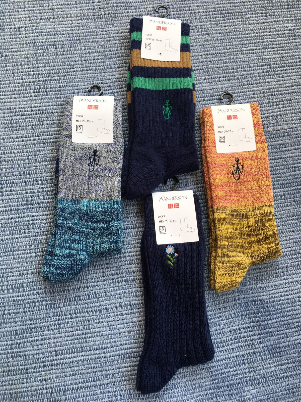 JW Anderson × Uniqlo 4 packs of jw anderson x uniqlo socks Size ONE SIZE - 2 Thumbnail