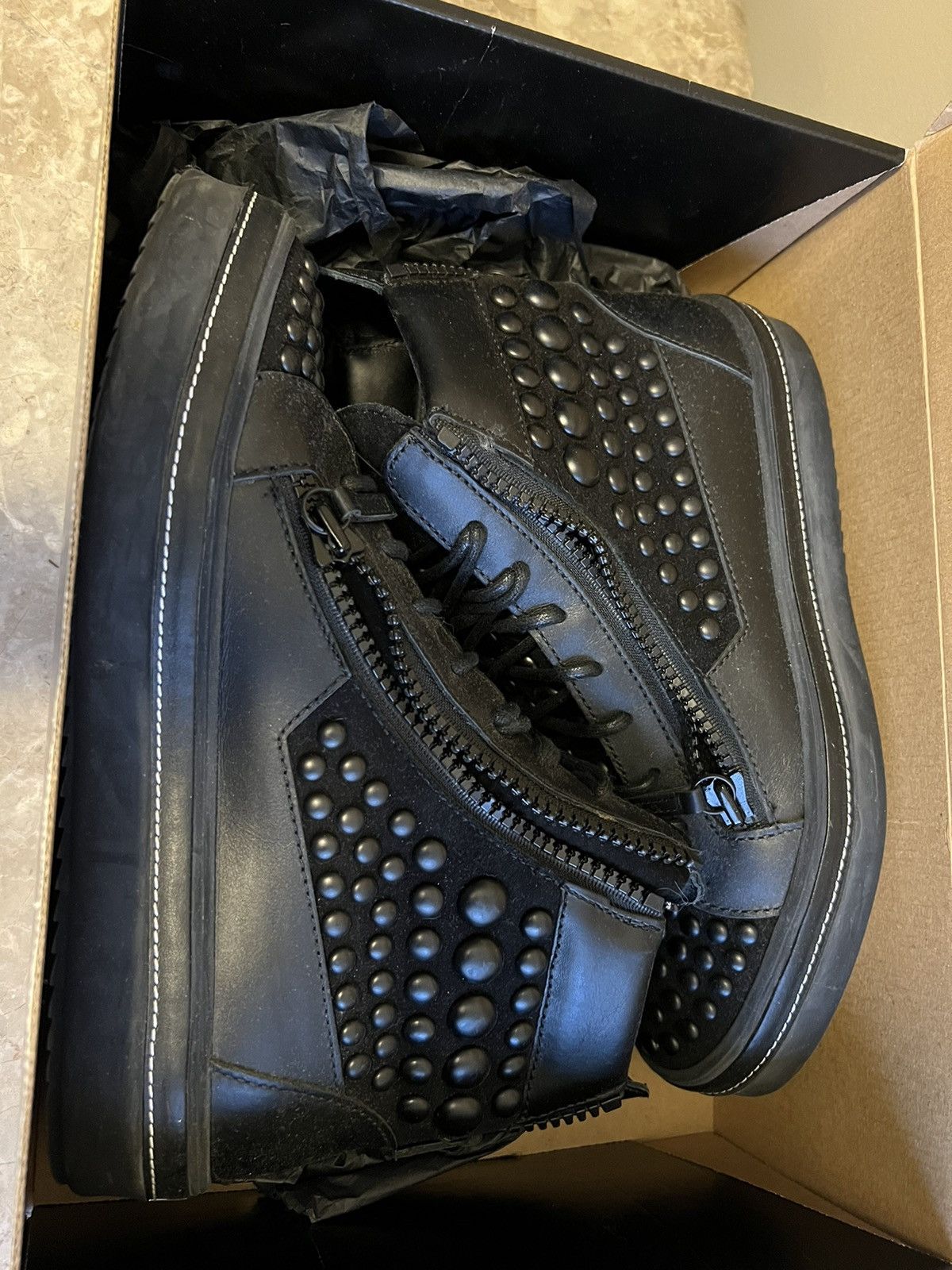 Giuseppe Zanotti GIUSEPPE ZANOTTI Leather Studded Accents Sneakers Size US 9.5 / EU 42-43 - 6 Thumbnail