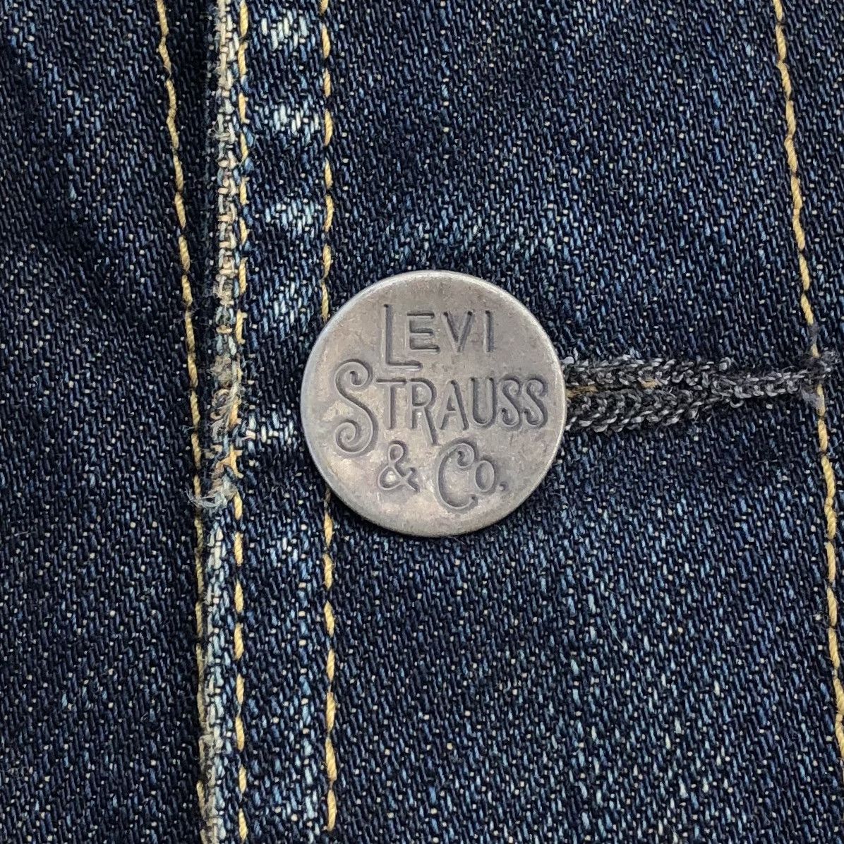 Levi's Vintage Clothing Levis Red Tab Workers Chore Denim Jacket Size US L / EU 52-54 / 3 - 11 Thumbnail