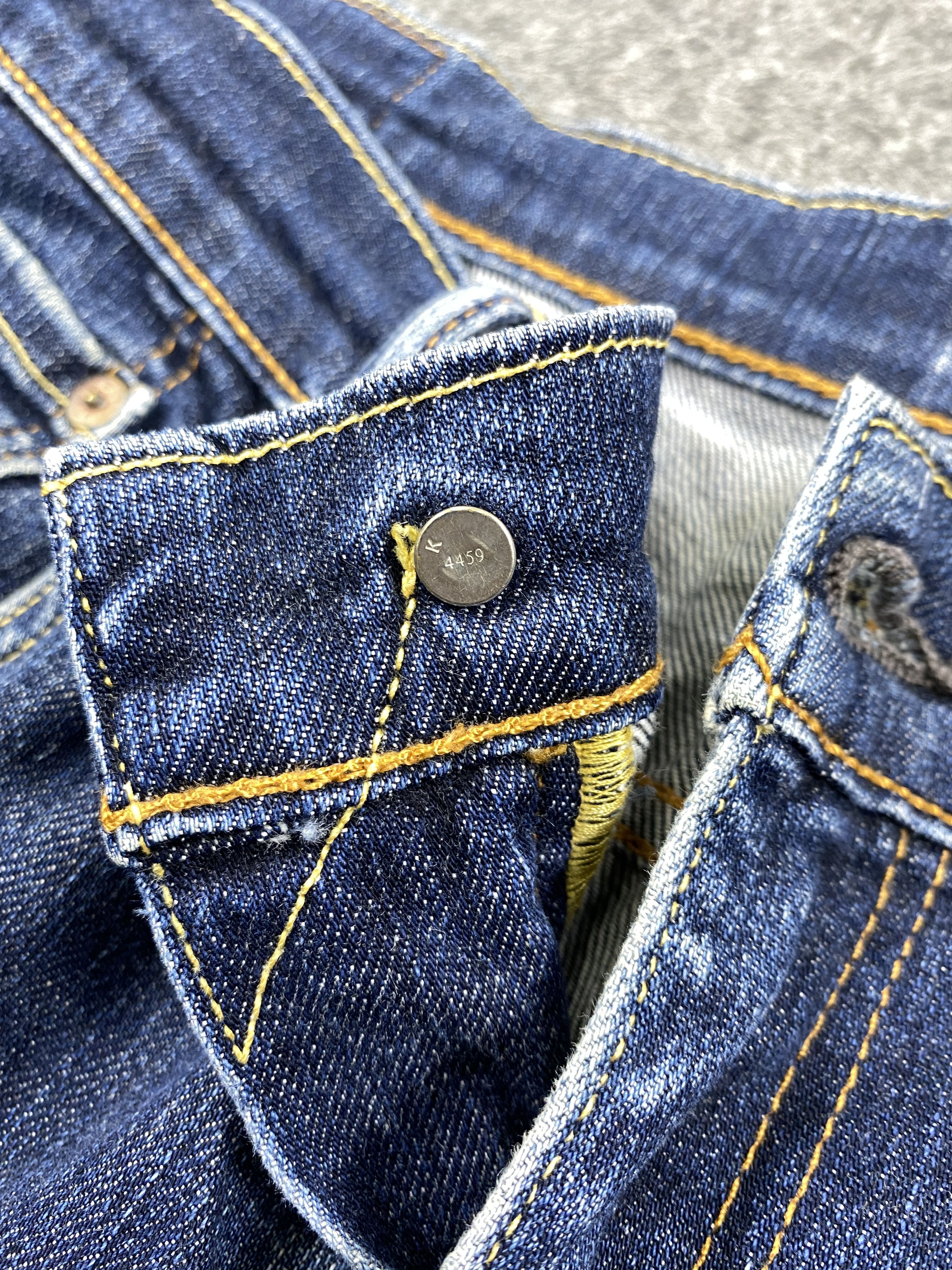 Levi's Distressed Blue Levi's 511 Jeans 33x32 Denim -JN1401 Size US 33 - 7 Thumbnail