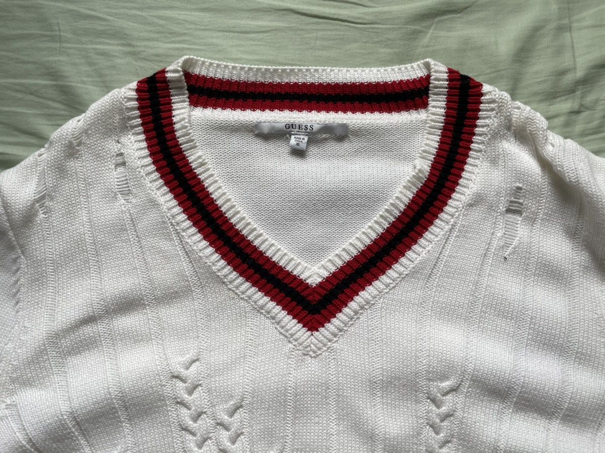 Guess × Vintage Guess Distressed V-neck Sweater Size US XL / EU 56 / 4 - 4 Thumbnail