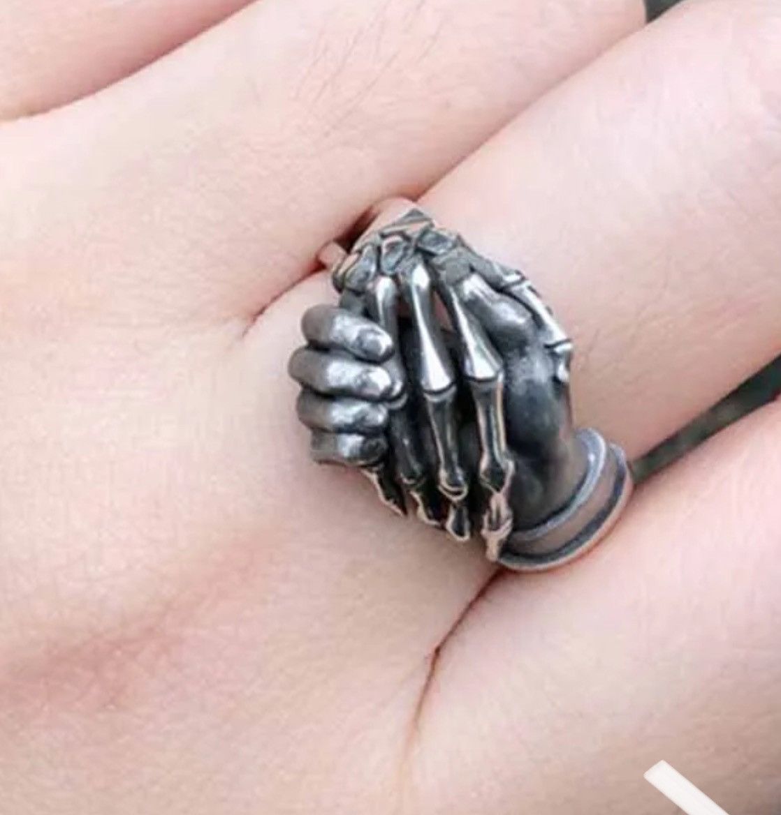 Jewelry Creative Skull Hand Friendship Rings Size ONE SIZE - 3 Thumbnail