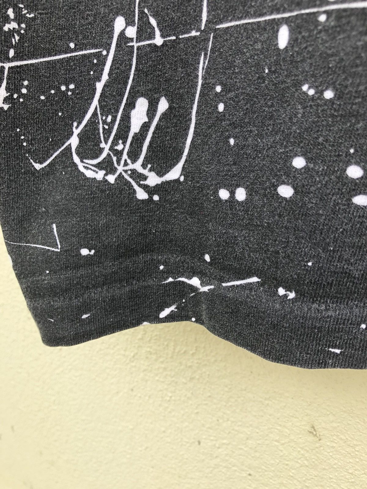 Disney Vtg 80s Disney Mickey Mouse Over Print Border t shirt Size US XL / EU 56 / 4 - 5 Thumbnail