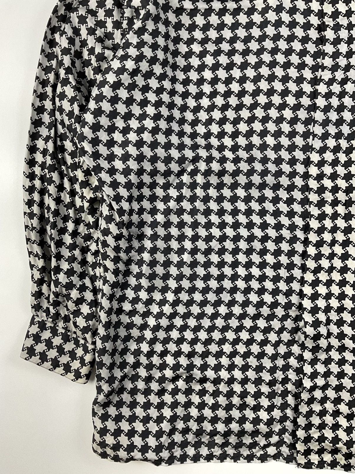 Versace 90's Gianni Versace Printed Silk Shirt Size US M / EU 48-50 / 2 - 4 Thumbnail