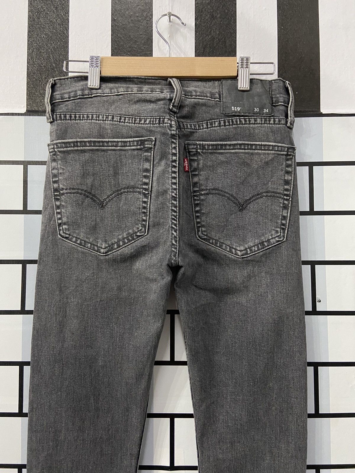 Levi's × Vintage Vintage Levi’s 519 Distressed Skinny Grey Denim Pants 30X34 Size US 30 / EU 46 - 11 Thumbnail