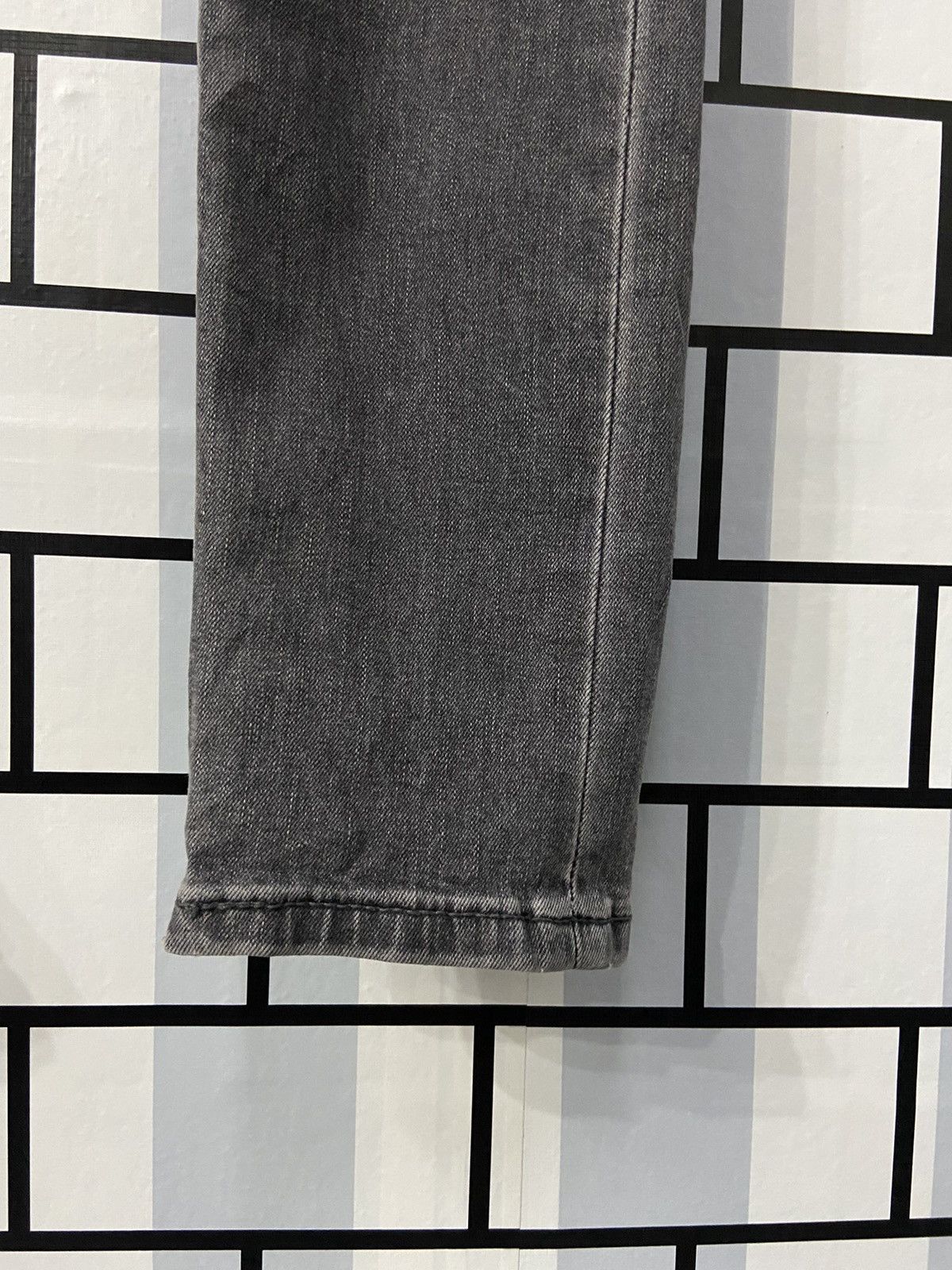 Levi's × Vintage Vintage Levi’s 519 Distressed Skinny Grey Denim Pants 30X34 Size US 30 / EU 46 - 7 Thumbnail