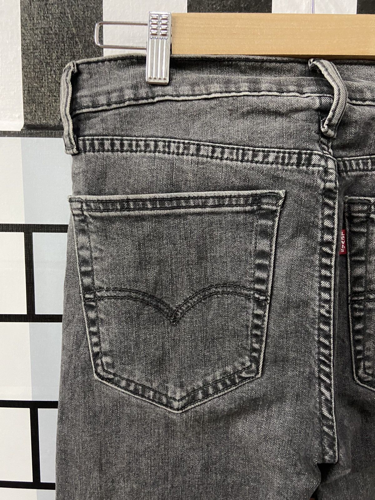 Levi's × Vintage Vintage Levi’s 519 Distressed Skinny Grey Denim Pants 30X34 Size US 30 / EU 46 - 15 Thumbnail