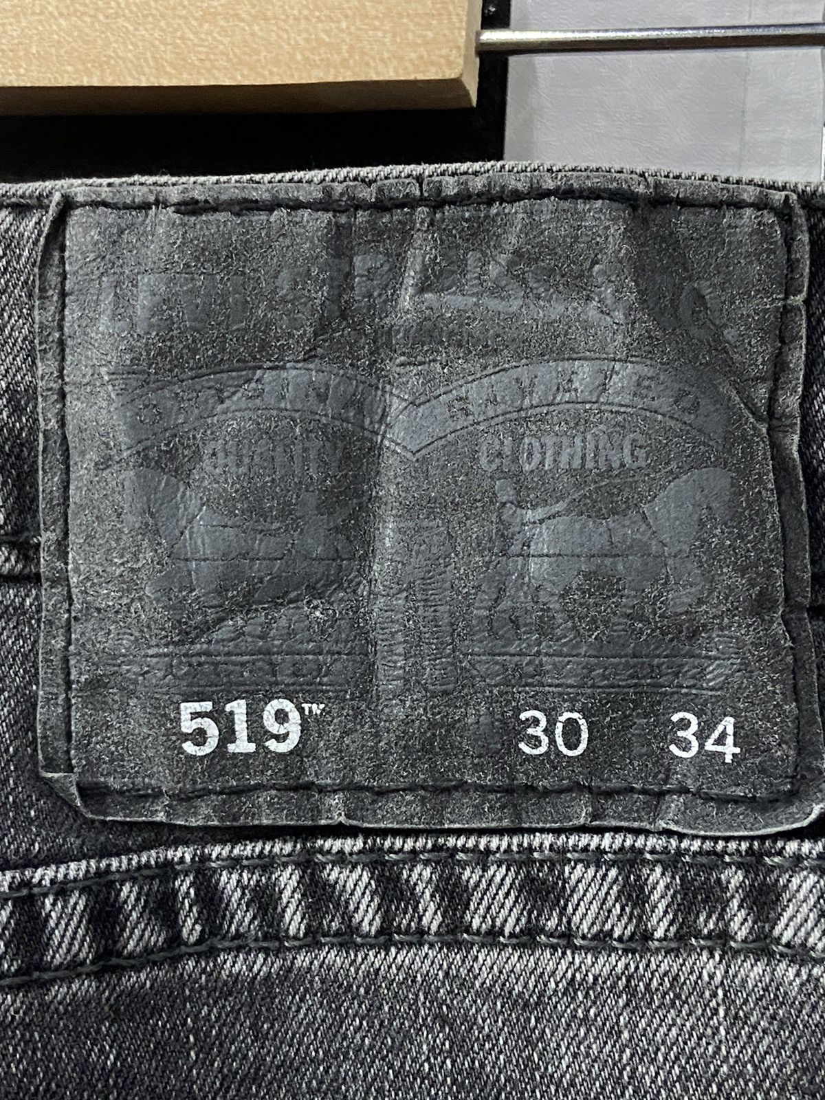 Levi's × Vintage Vintage Levi’s 519 Distressed Skinny Grey Denim Pants 30X34 Size US 30 / EU 46 - 18 Thumbnail