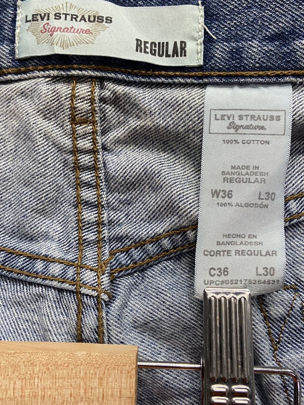 Levi's × Vintage Vintage Levi’s Strauss Corte Regular Light Blue Wash Size US 36 / EU 52 - 20 Thumbnail