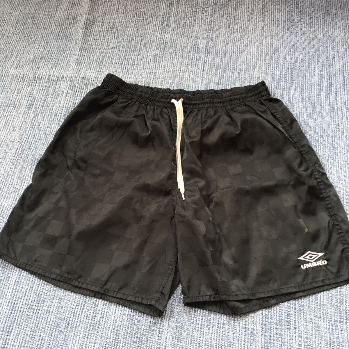 Umbro black short Size US 36 / EU 52 - 1 Thumbnail