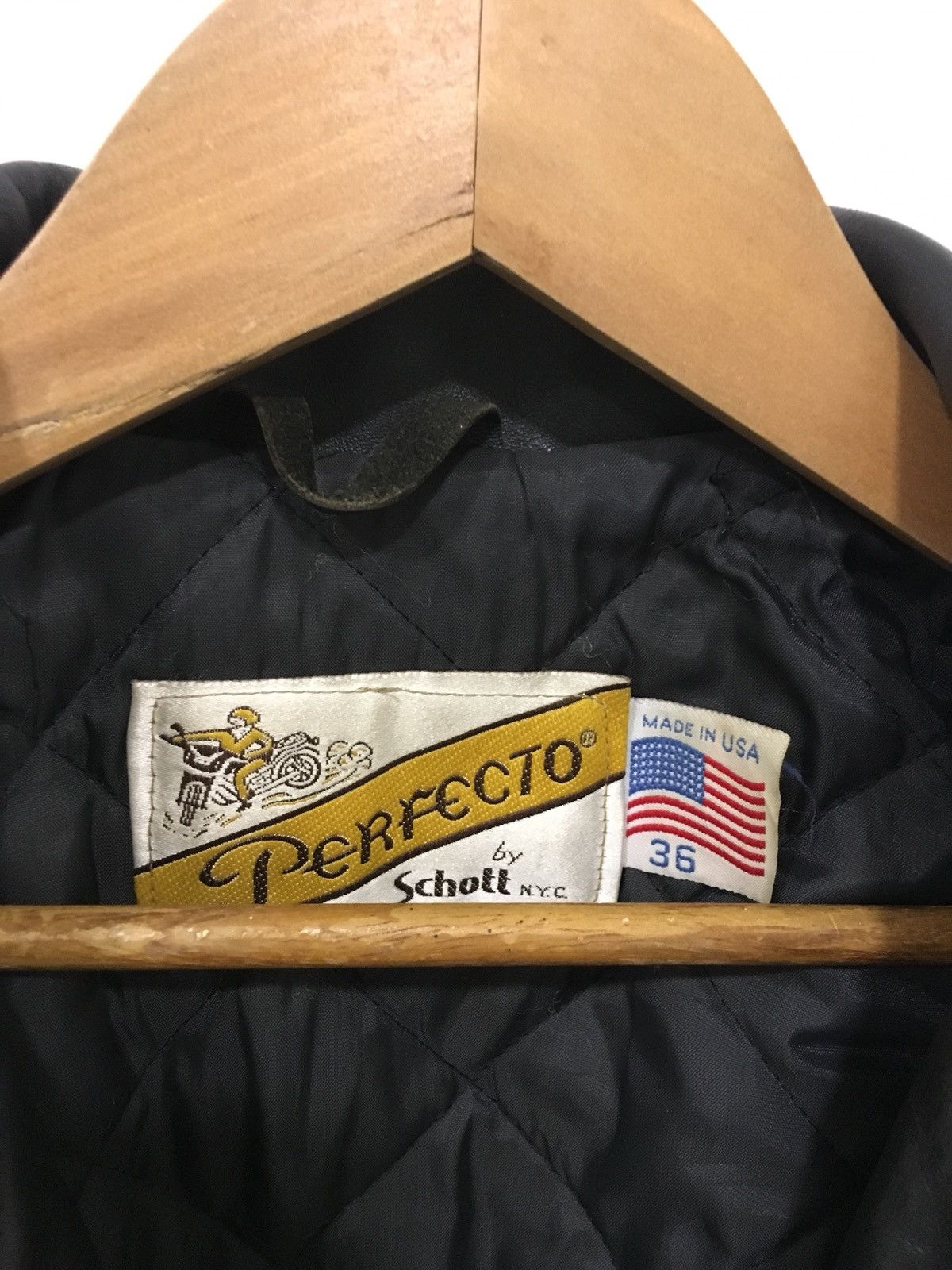 Schott leather jacket Size US M / EU 48-50 / 2 - 2 Thumbnail