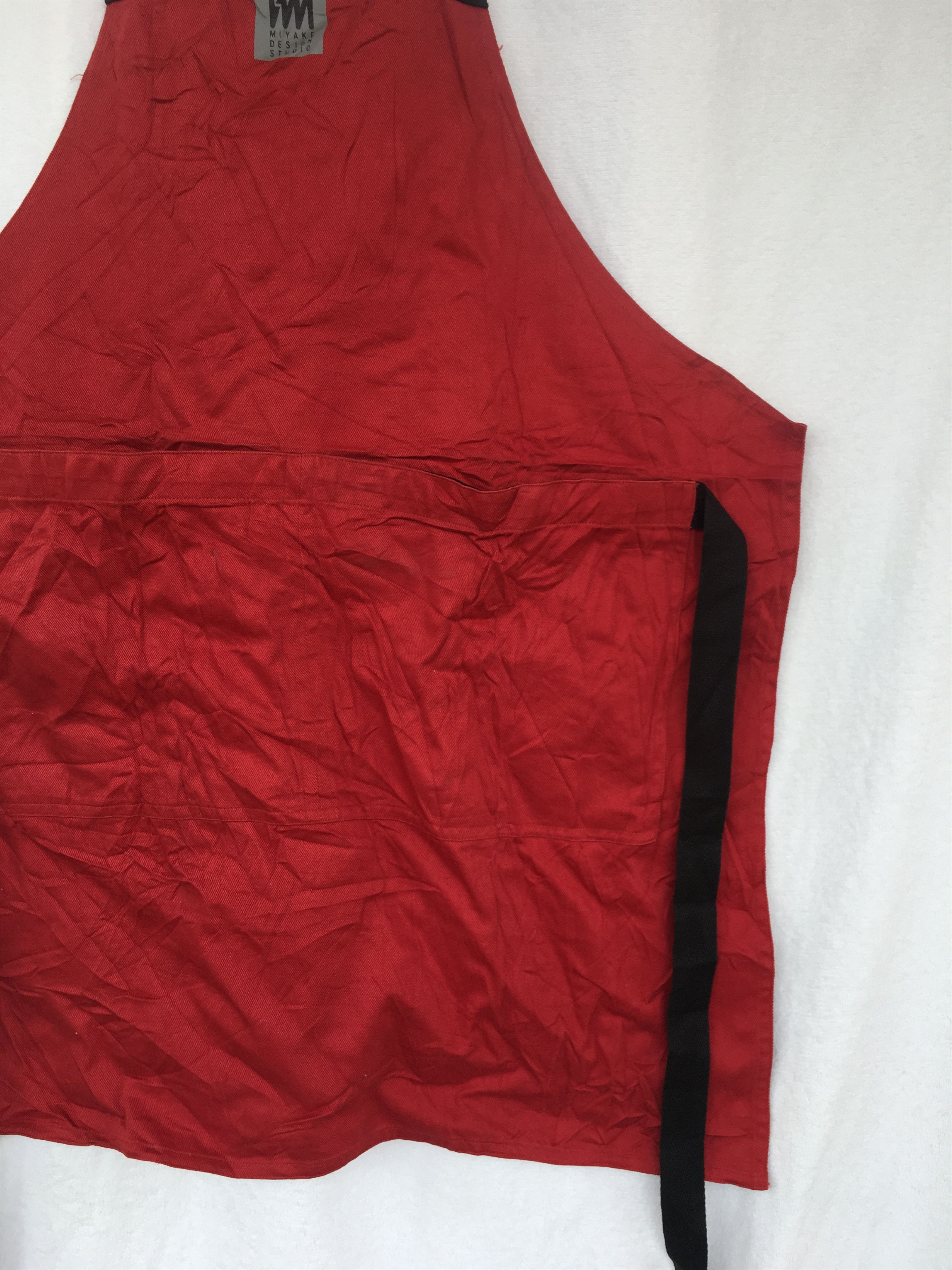 Issey Miyake red apron by issey miyake studio Size ONE SIZE - 3 Thumbnail