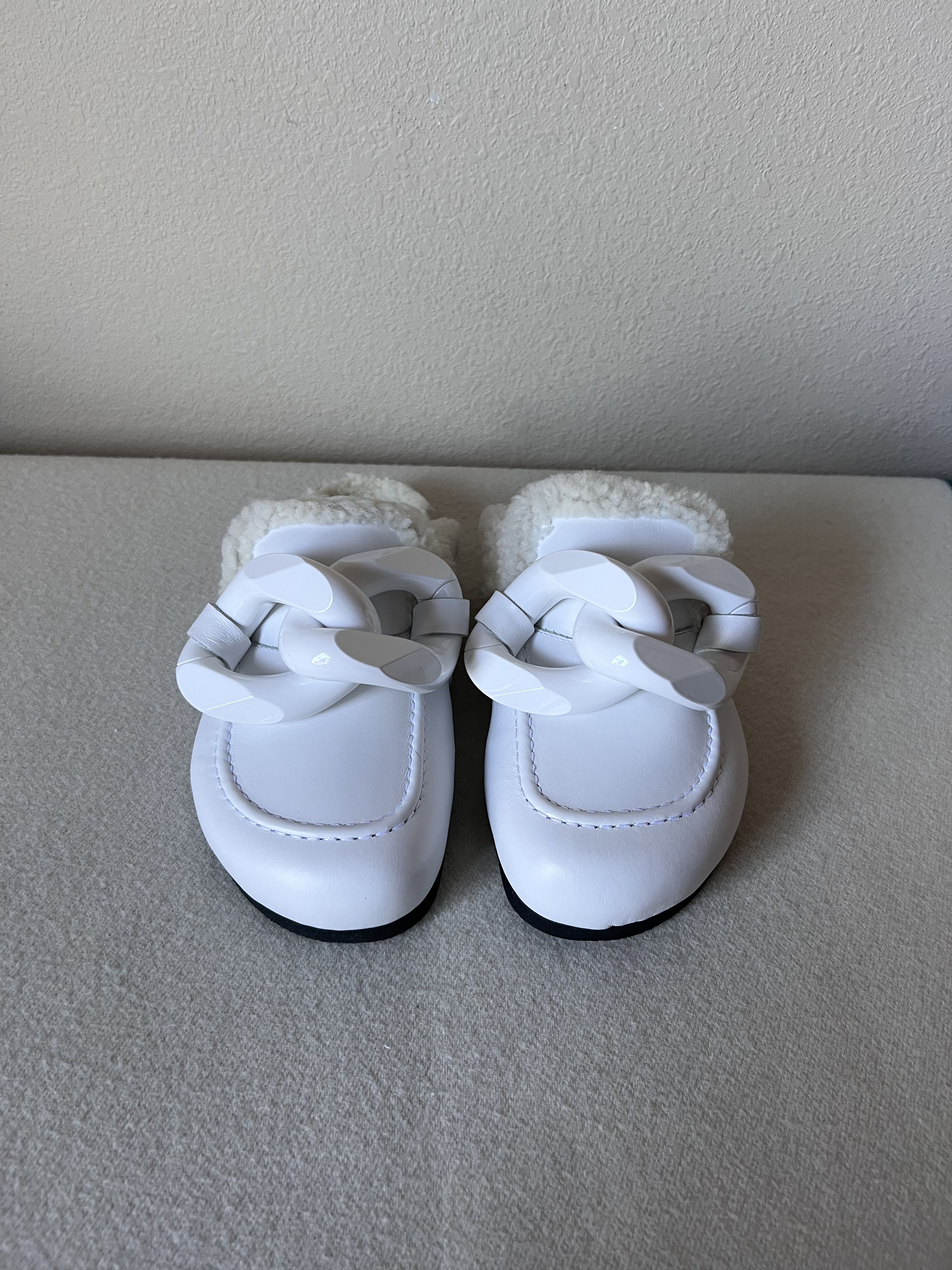 JW Anderson J.W. Anderson Shearling Chain Loafer in White Size US 8 / EU 41 - 4 Thumbnail