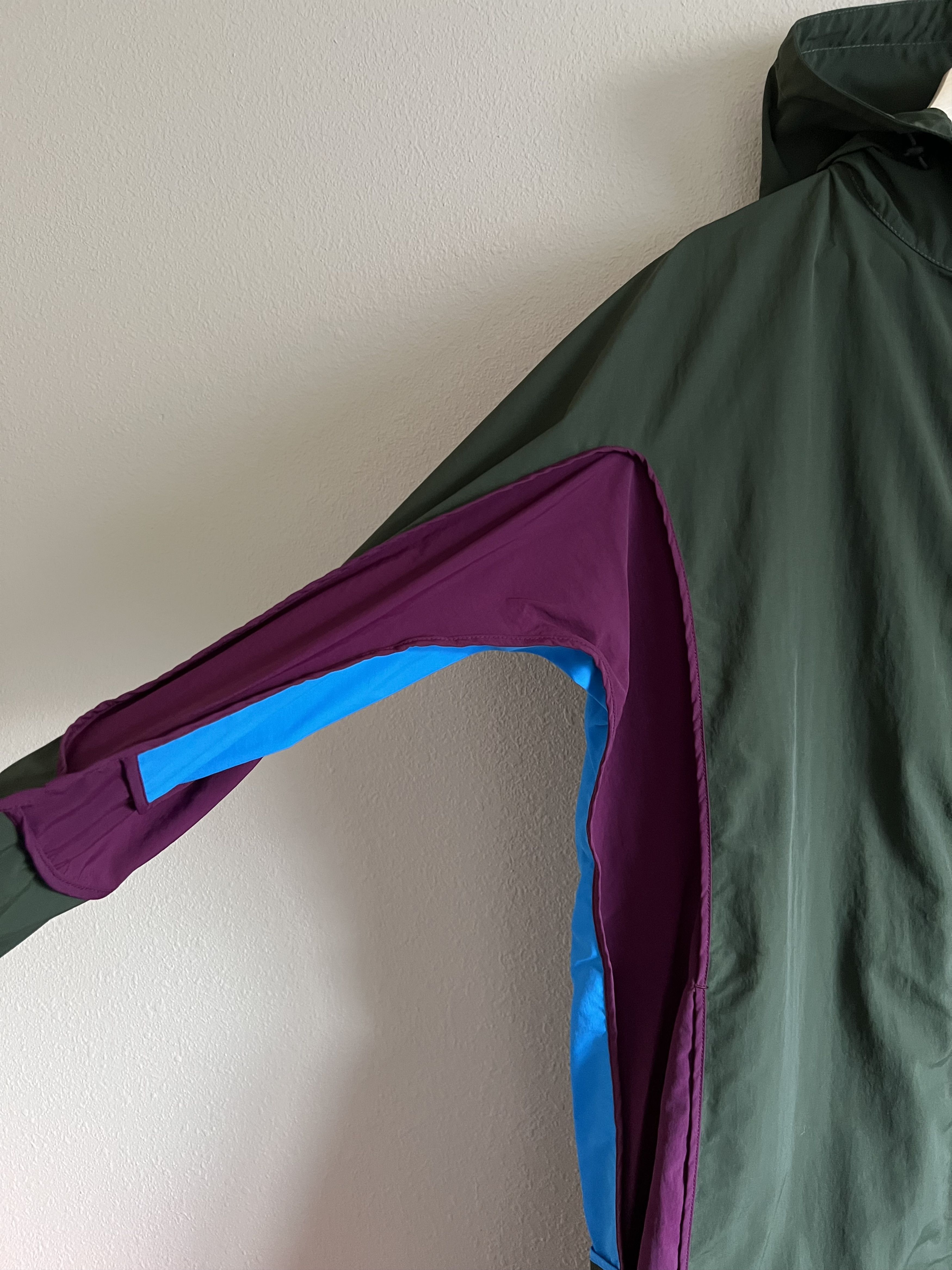 JW Anderson J.W. Anderson Long Color Black Parka in Bottle Green Size US XL / EU 56 / 4 - 5 Thumbnail