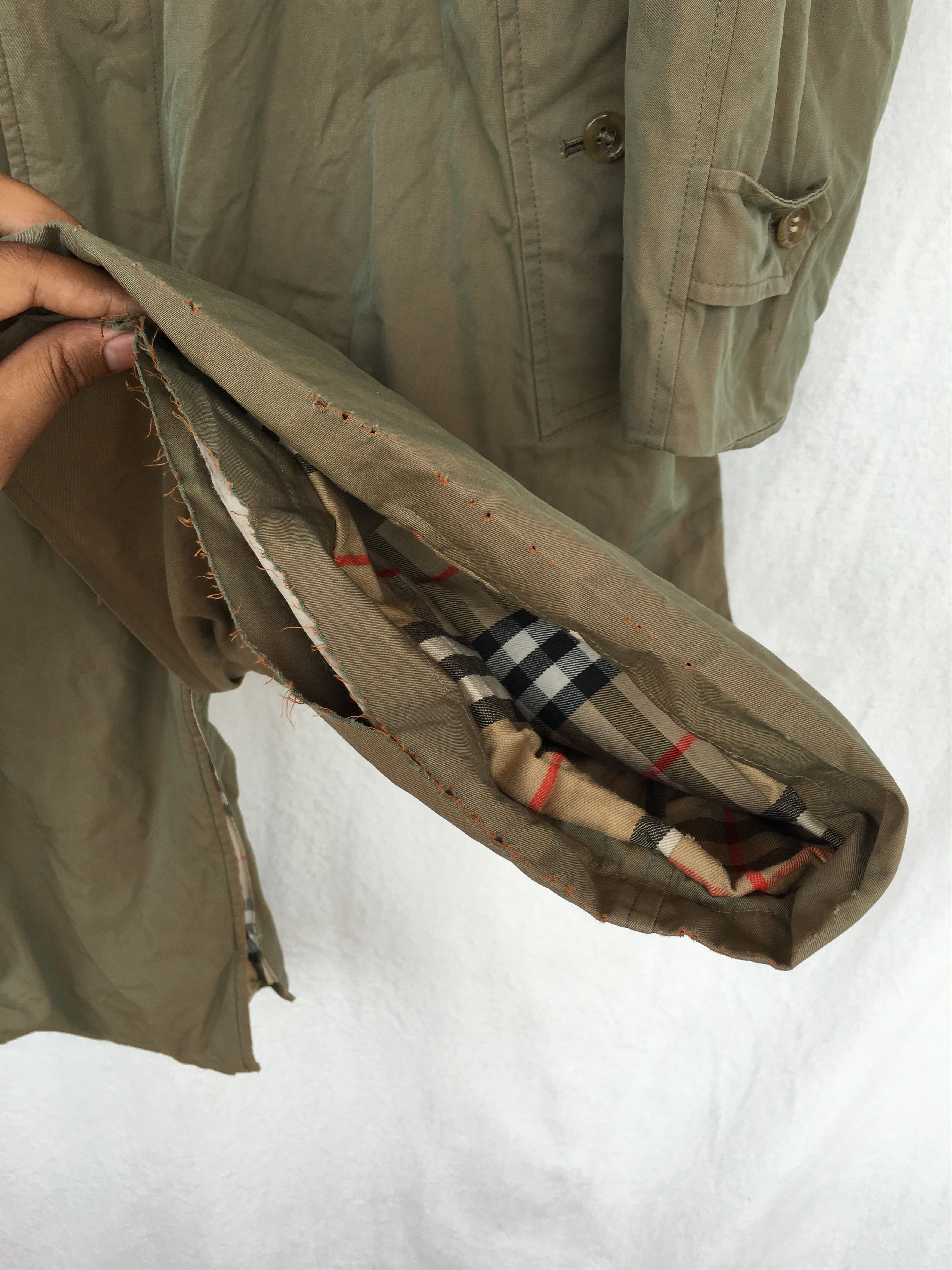 Burberry vintage burberry trench coat Size US M / EU 48-50 / 2 - 13 Thumbnail