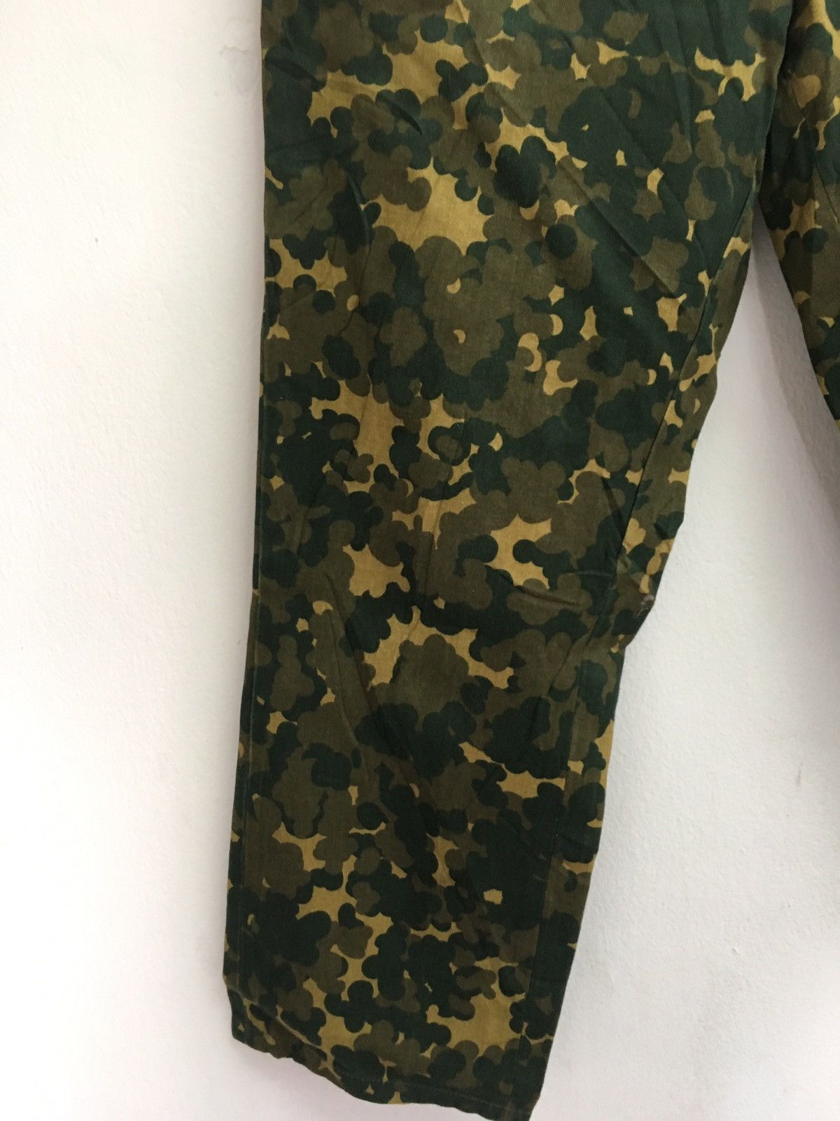 A.P.C. 3Q camo pant Size US 29 - 4 Thumbnail