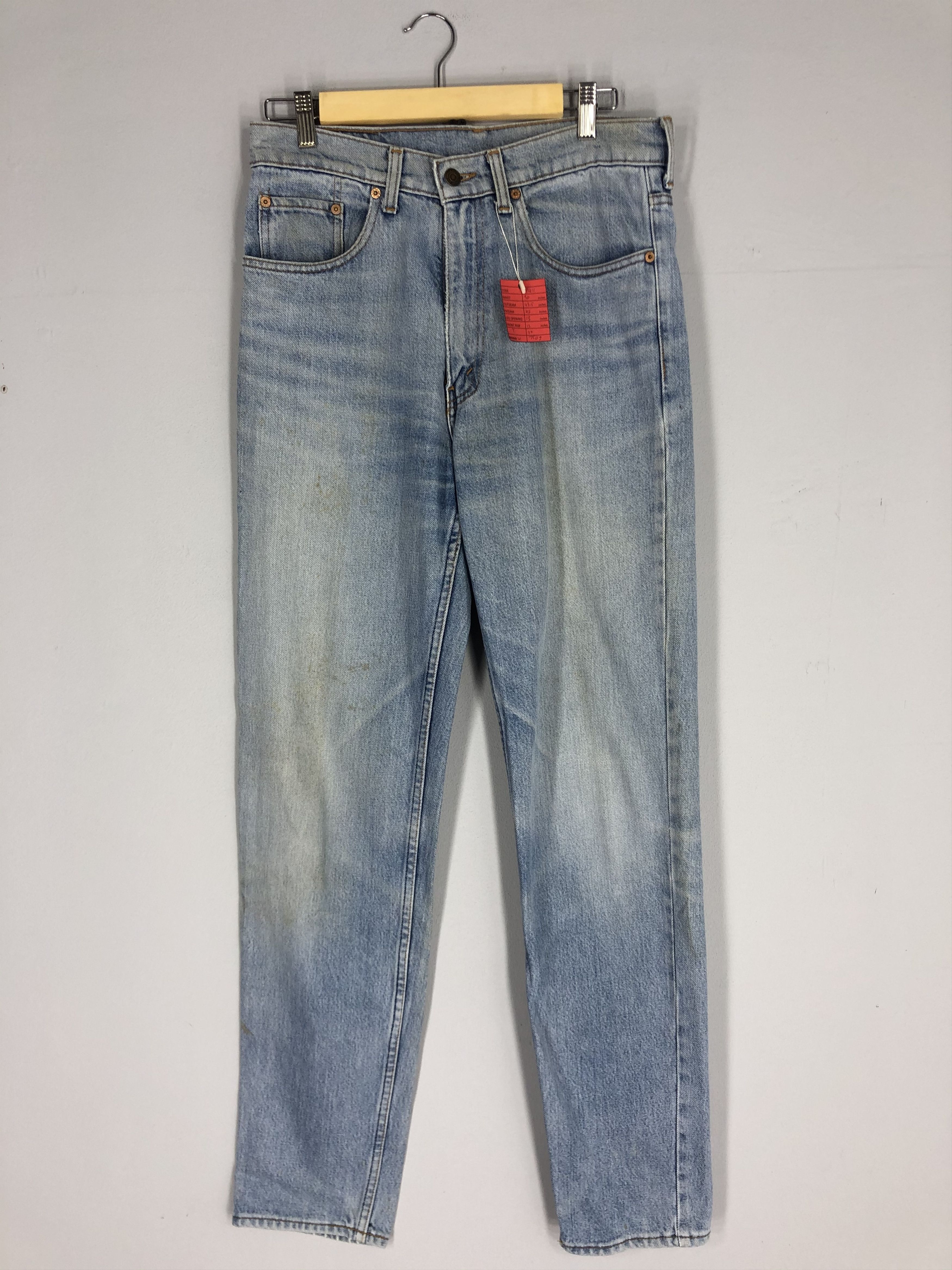 Vintage Levi's Light Blue Jean Ripped Jean Size 30