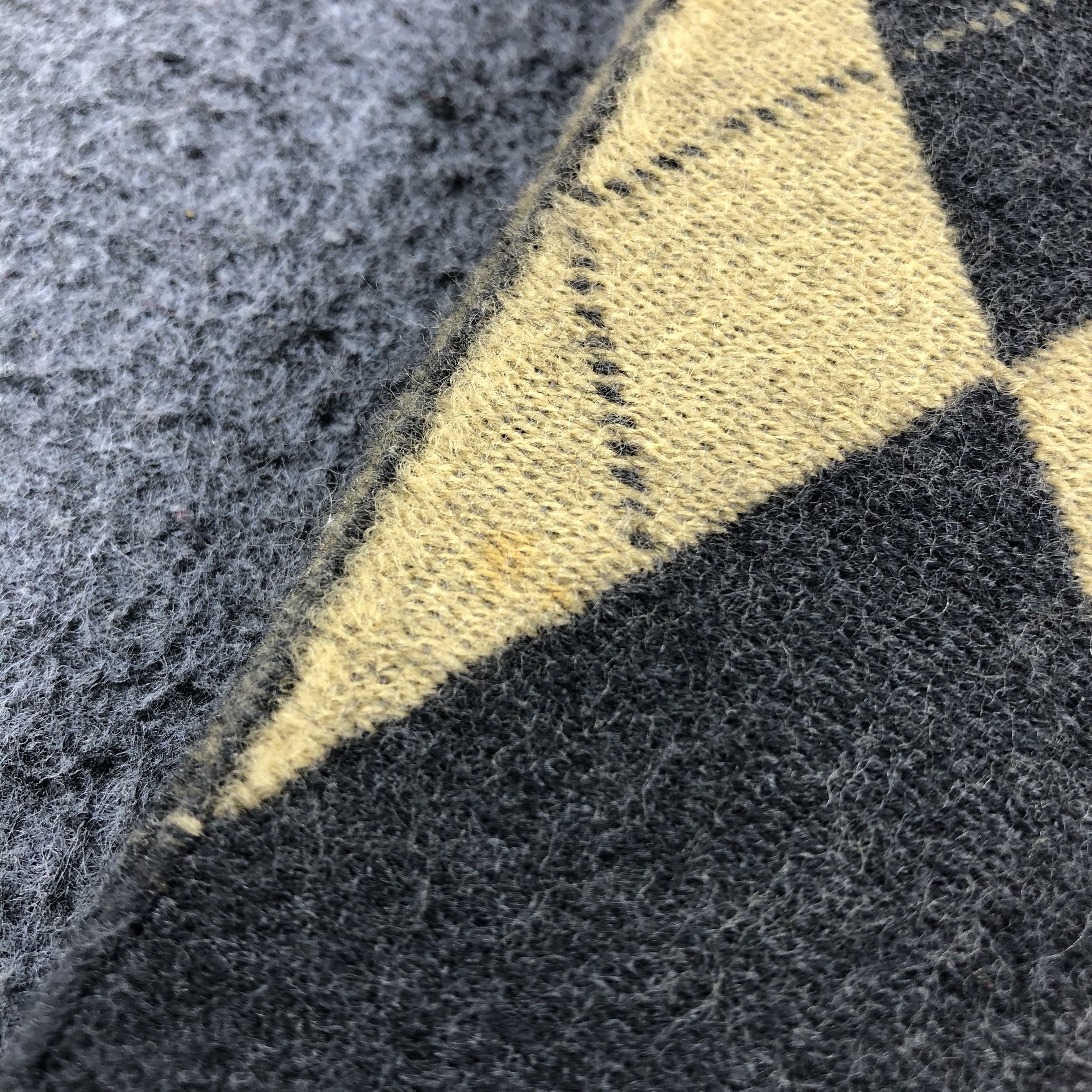 Vintage × Yves Saint Laurent Yves Saint Laurent Argyle Wool Scarf Muffler V755 Size ONE SIZE - 5 Thumbnail