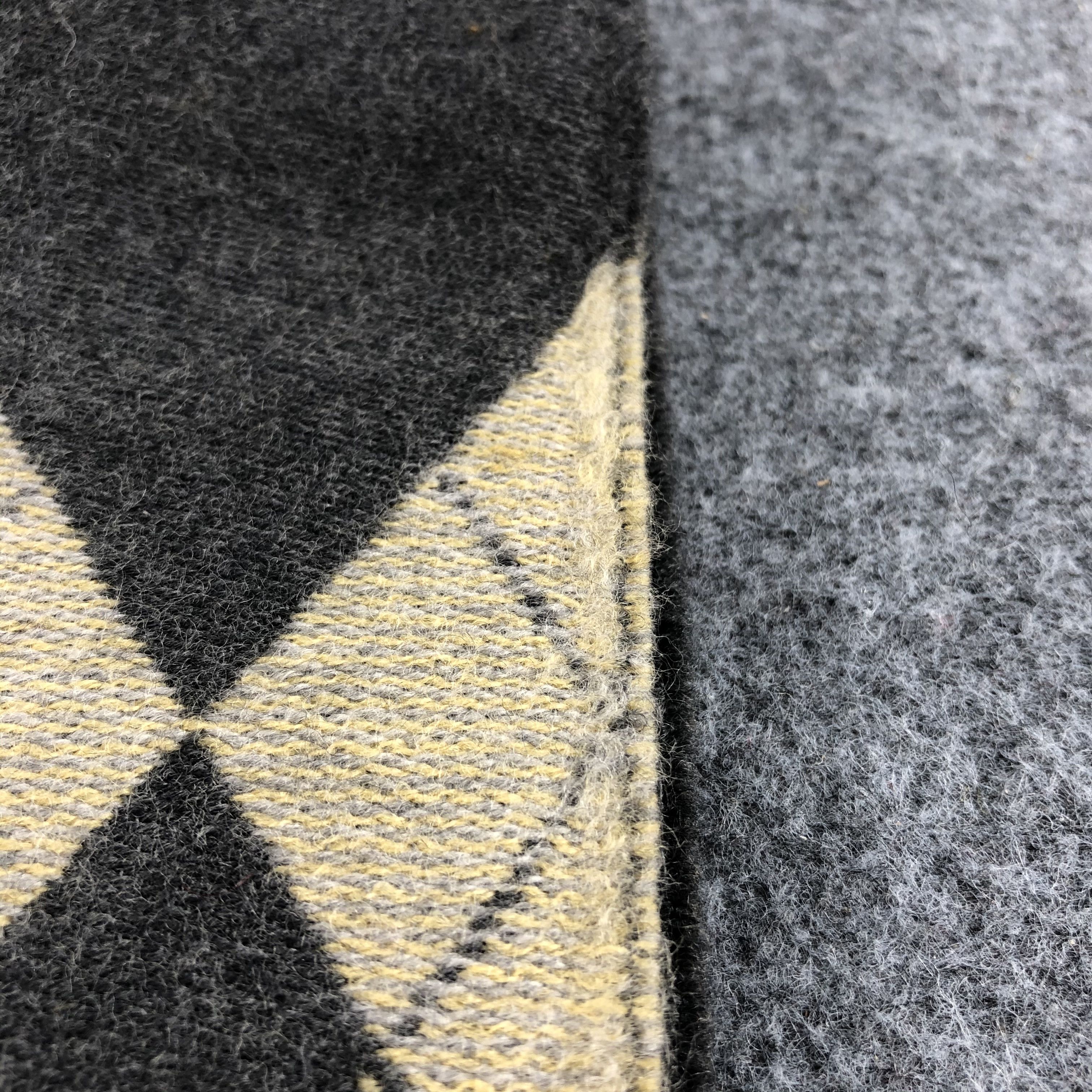 Vintage × Yves Saint Laurent Yves Saint Laurent Argyle Wool Scarf Muffler V755 Size ONE SIZE - 6 Thumbnail