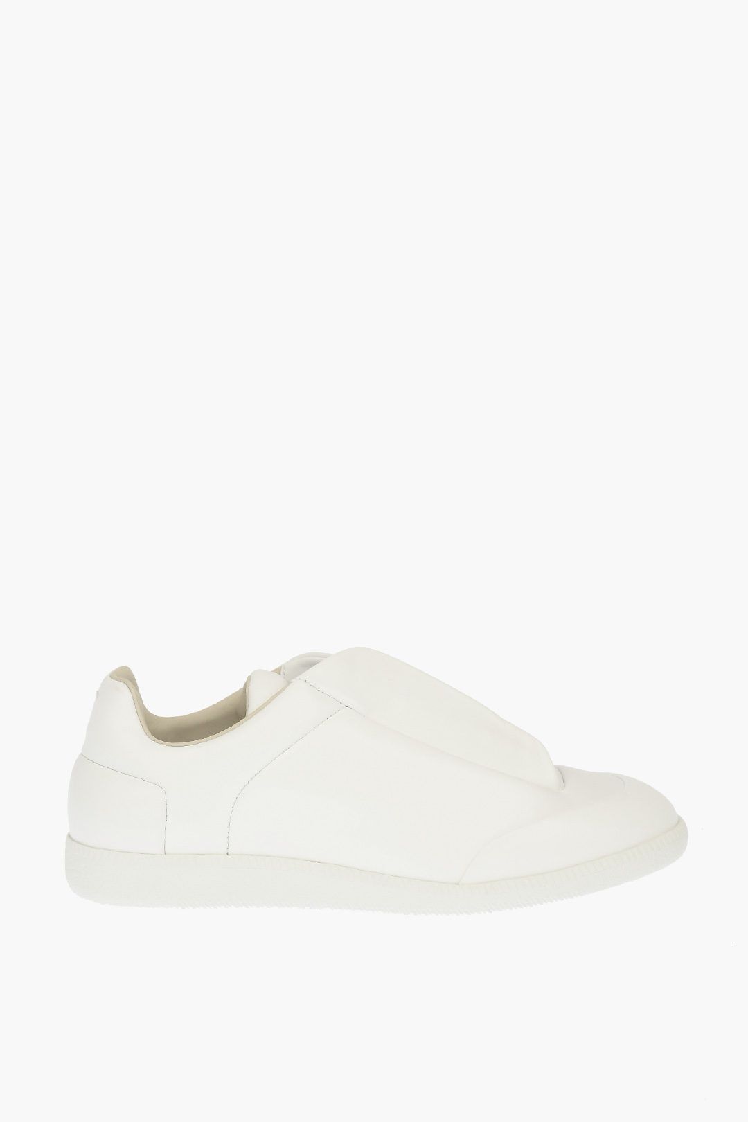 image of Maison Margiela Mm22 Hidden Laces Leather Sneakers in White, Men's (Size 9)