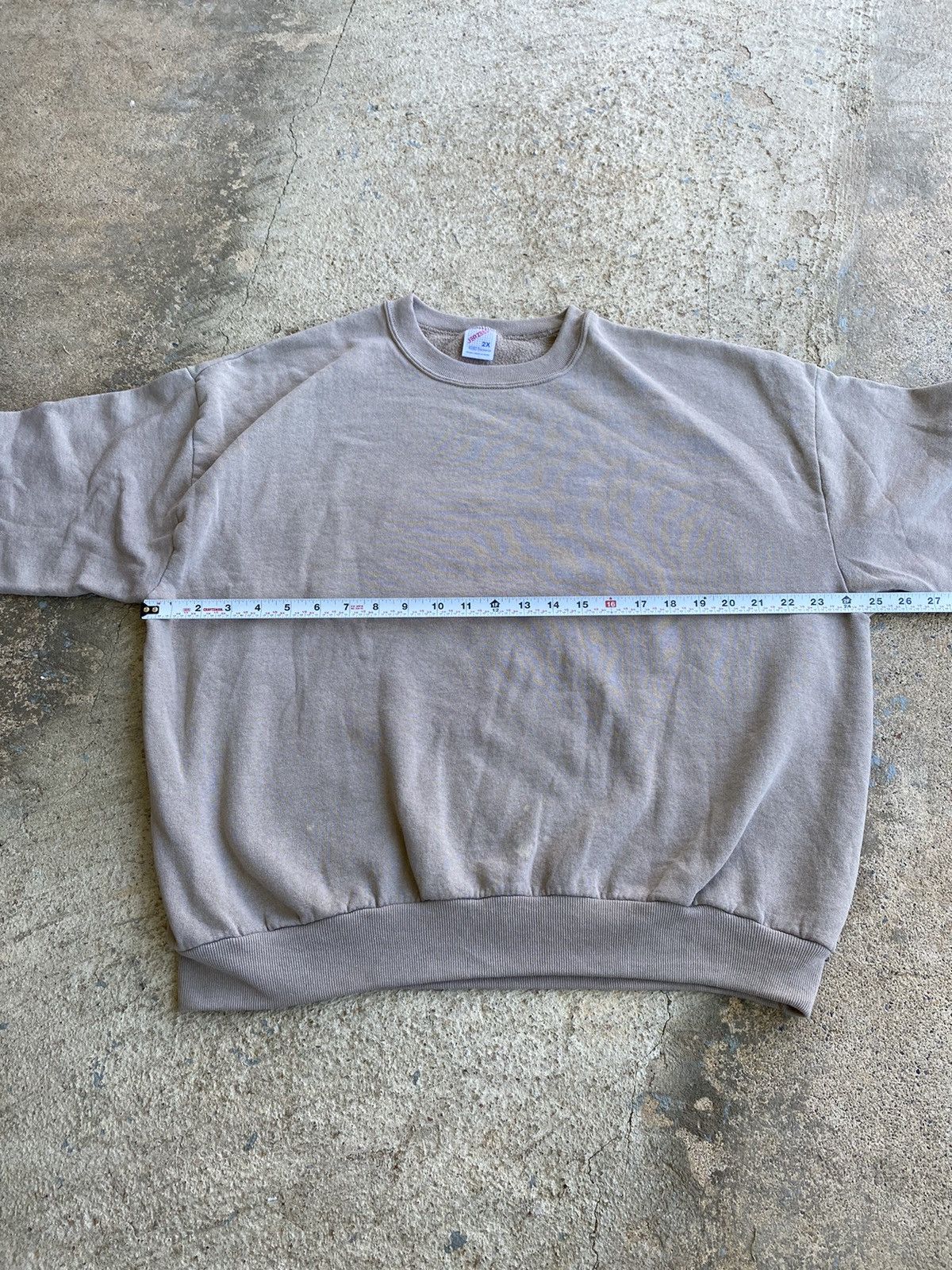 Vintage Vintage 90’s Tan Crewneck Distressed Boxy Crop Sweatshirt Size US XXL / EU 58 / 5 - 8 Thumbnail