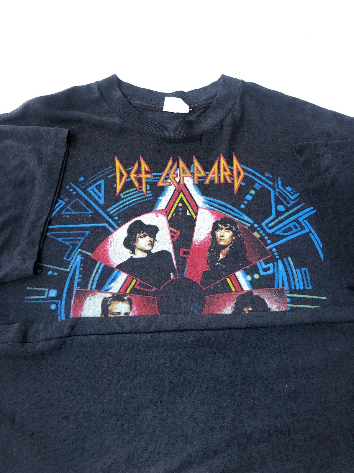 Vintage Vintage 1988 Def Leppard Hysteria Tour Black Shirt Size US L / EU 52-54 / 3 - 5 Thumbnail