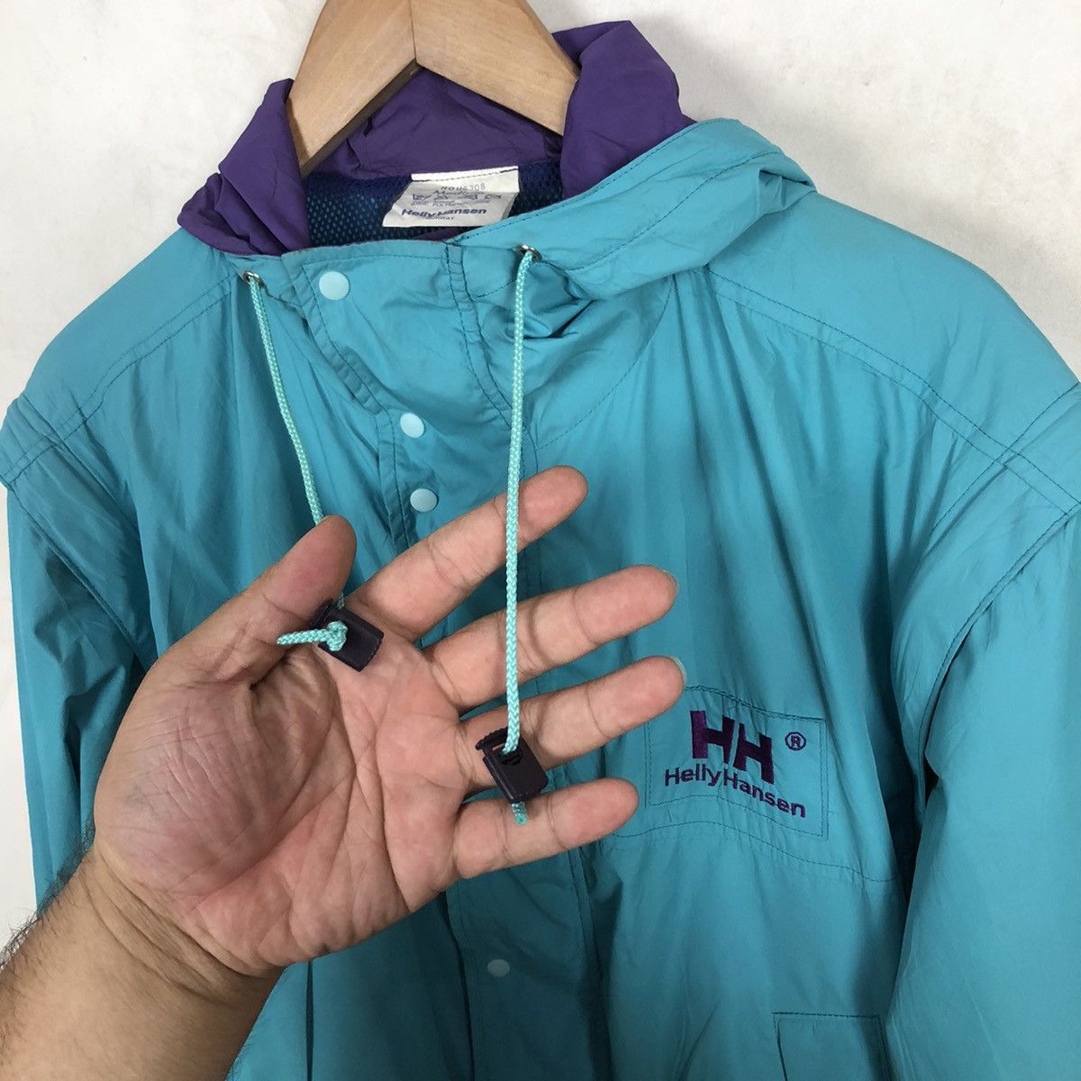 Helly Hansen HELLY HANSEN HOODIE LIGHT JACKET RARE COLOUR Size US M / EU 48-50 / 2 - 5 Thumbnail
