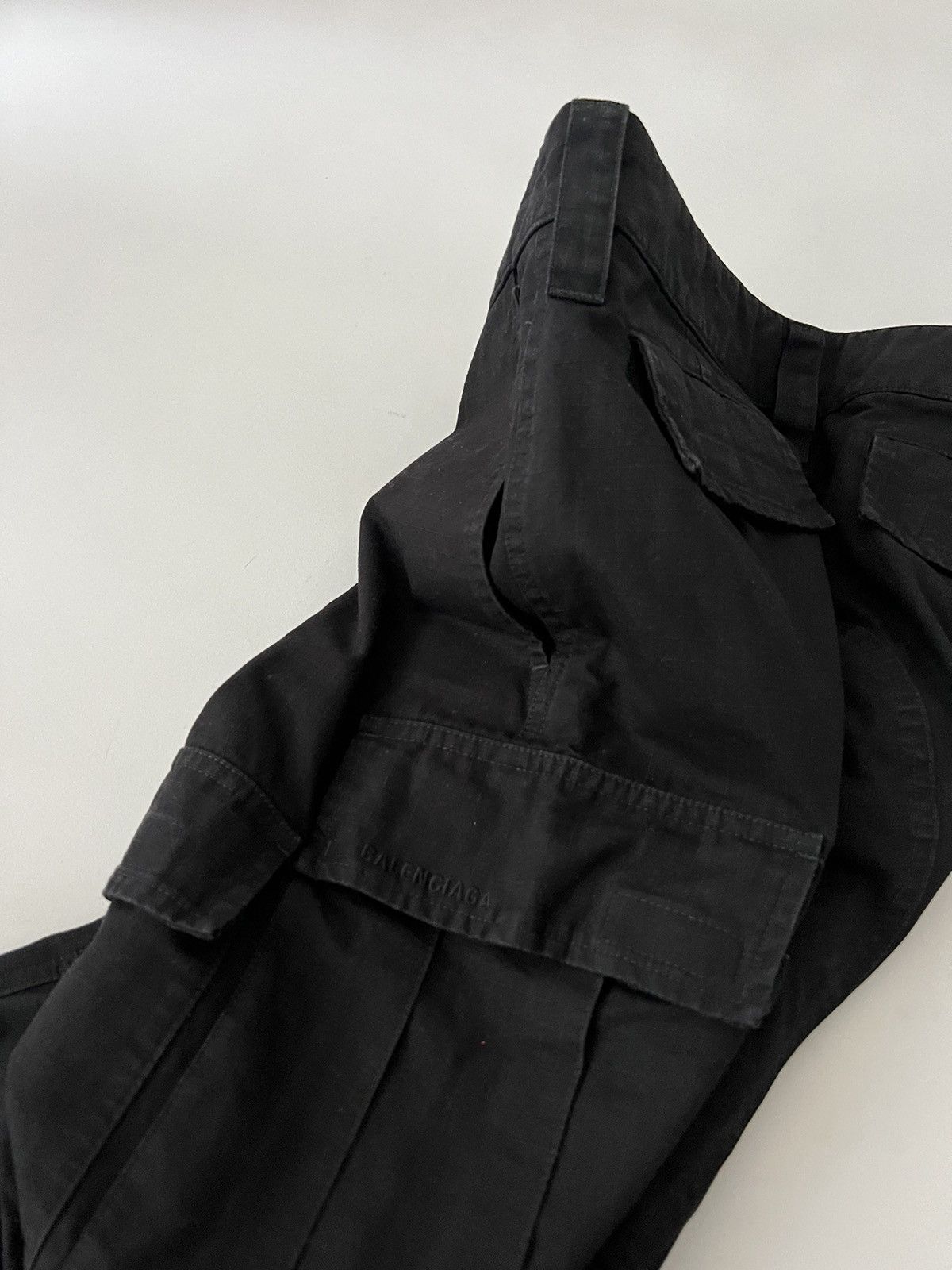Balenciaga Balenciaga Fitted Cargo Pants Size US 30 / EU 46 - 7 Thumbnail
