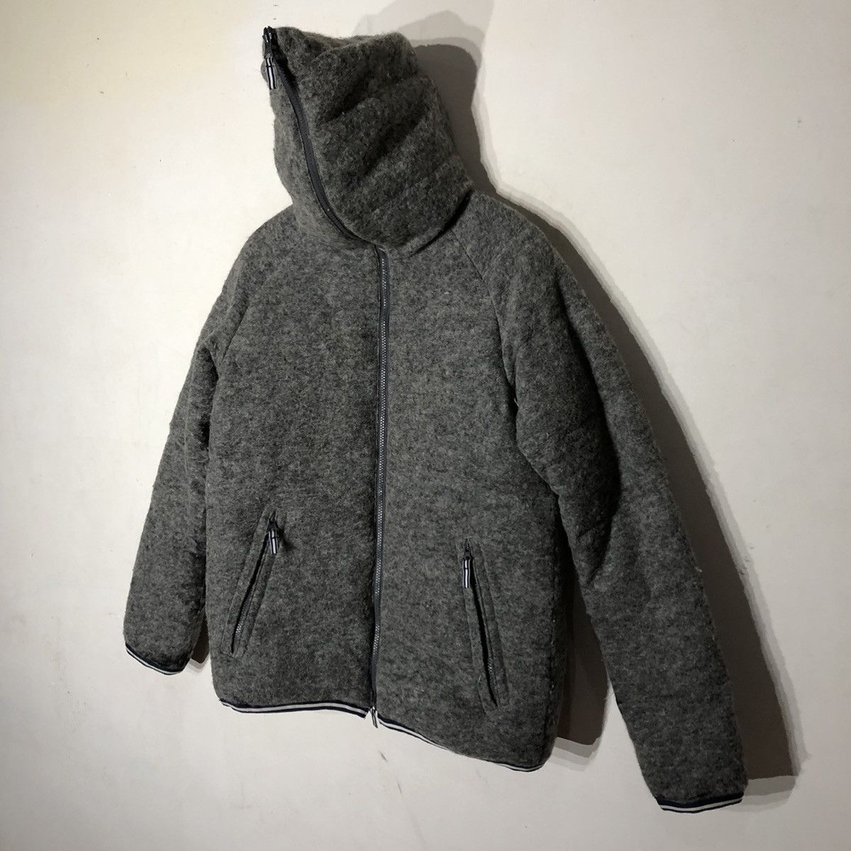 Beams Plus Wool Puffer Hoodie Jacket by Beams Fabric Of Japan Size US L / EU 52-54 / 3 - 2 Thumbnail
