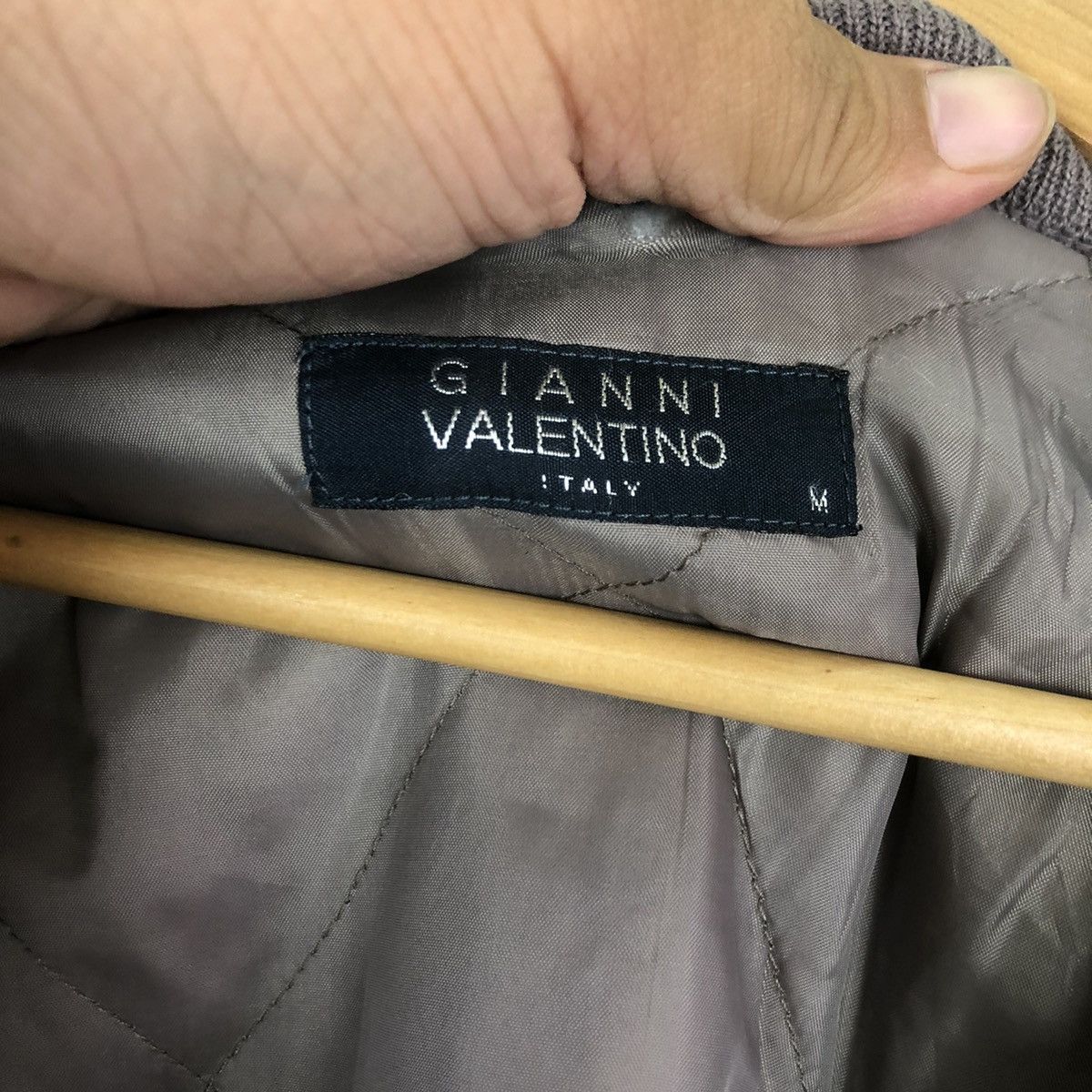 Japanese Brand × Vintage Vintage Knitwear Vest Gianni Valentino Paris Kanye Style Size US M / EU 48-50 / 2 - 10 Thumbnail