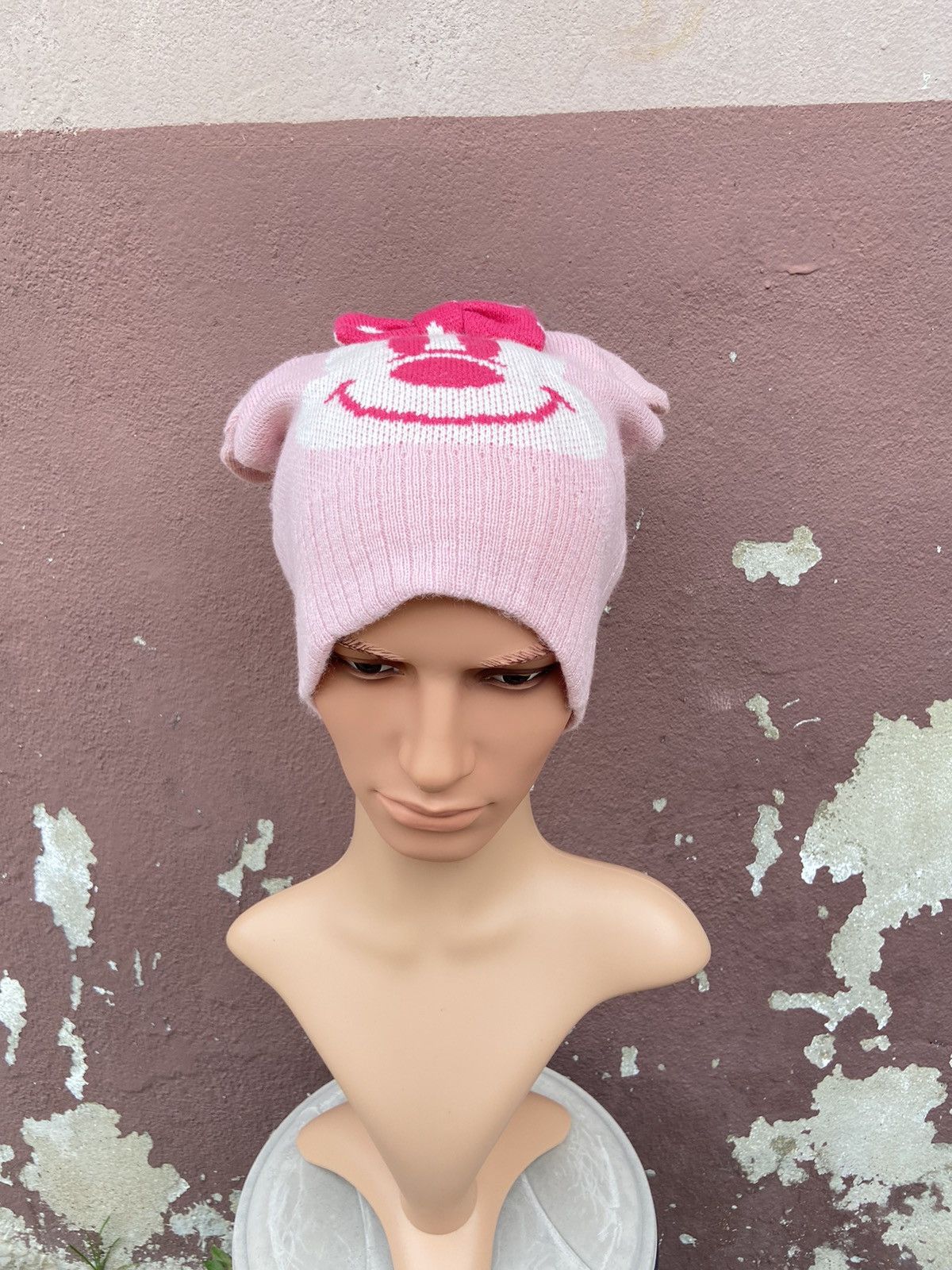 image of Disney x Vintage Minnie Mouse Beanie Hat in Pink, Men's