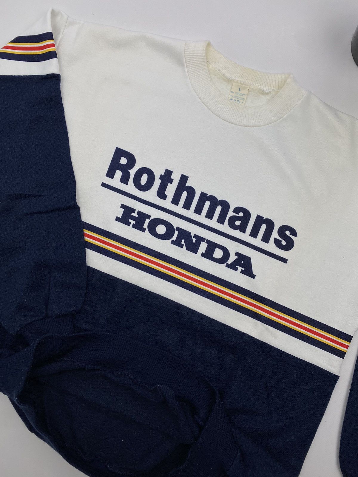 Honda Vintage Rothmans Honda Racing Sweatshirt Crewneck Size US L / EU 52-54 / 3 - 3 Thumbnail