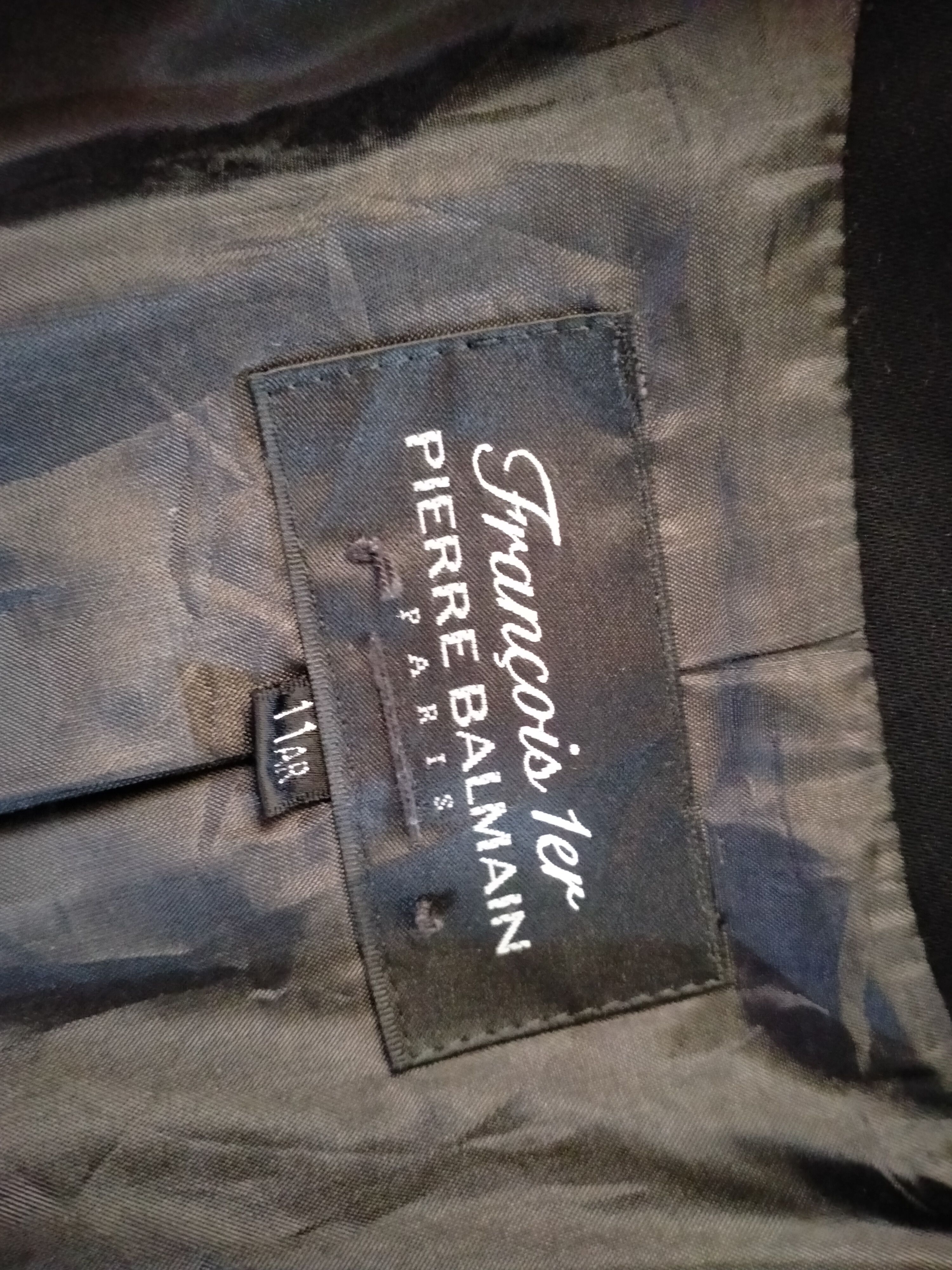 Designer × Pierre Balmain ⚡️Steals⚡️ Pierre Balmain Black Blazer Size 38R - 5 Thumbnail
