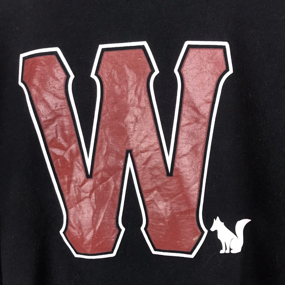 Vintage 🔥BEST OFFER🔥 Wolves Winners Big Logo Spellout Crewneck Size US M / EU 48-50 / 2 - 4 Thumbnail
