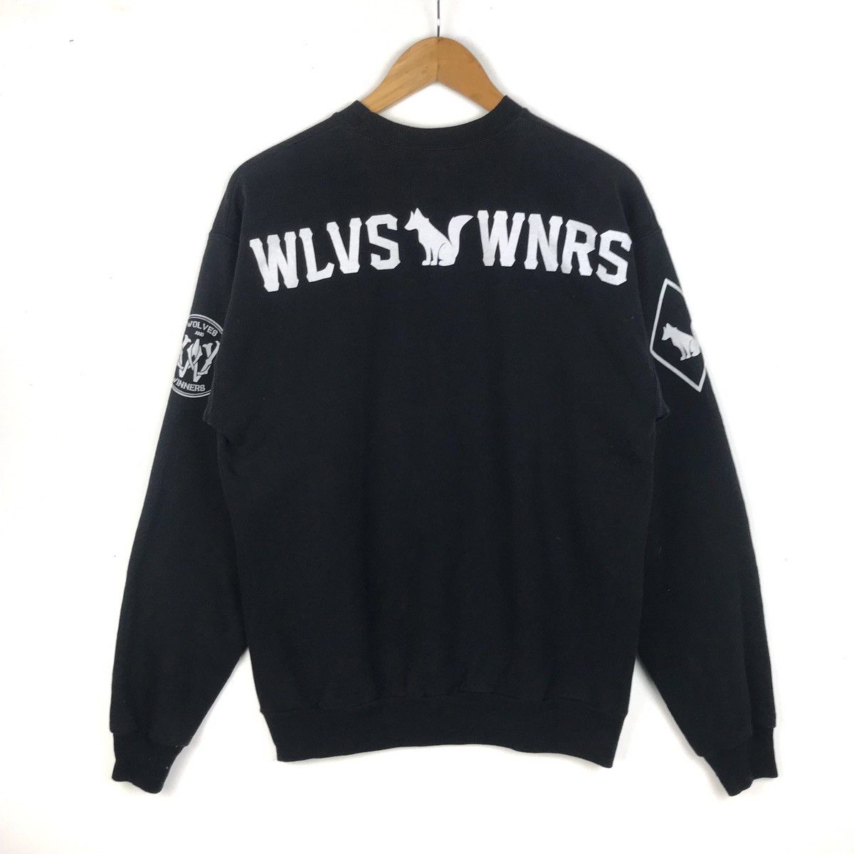Vintage 🔥BEST OFFER🔥 Wolves Winners Big Logo Spellout Crewneck Size US M / EU 48-50 / 2 - 2 Thumbnail
