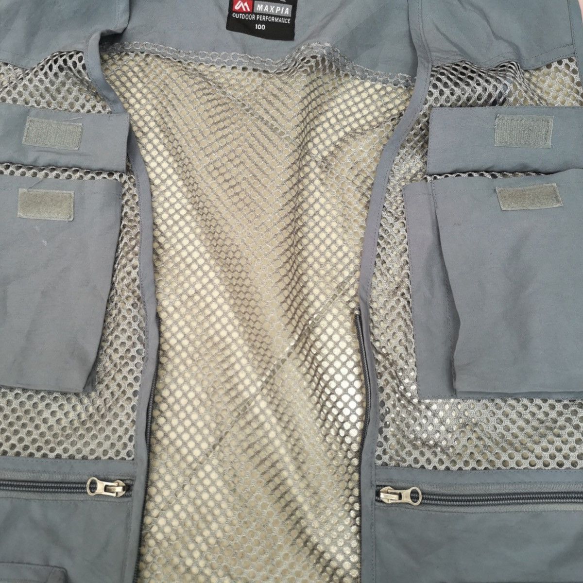 Urban Outfitters MAXPIA OUTDOOR PERFORMANCE: FISHING / HUNTING VEST Size US M / EU 48-50 / 2 - 14 Thumbnail